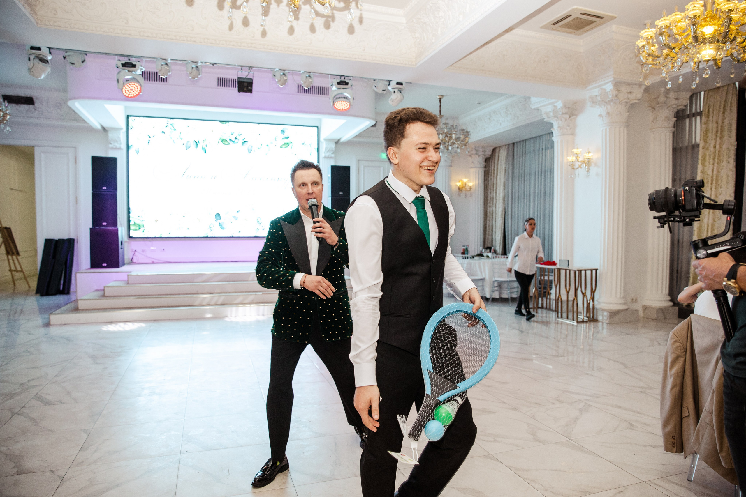 Саша и Лина. Ведущий на свадьбу в Москве Зубков Алексей