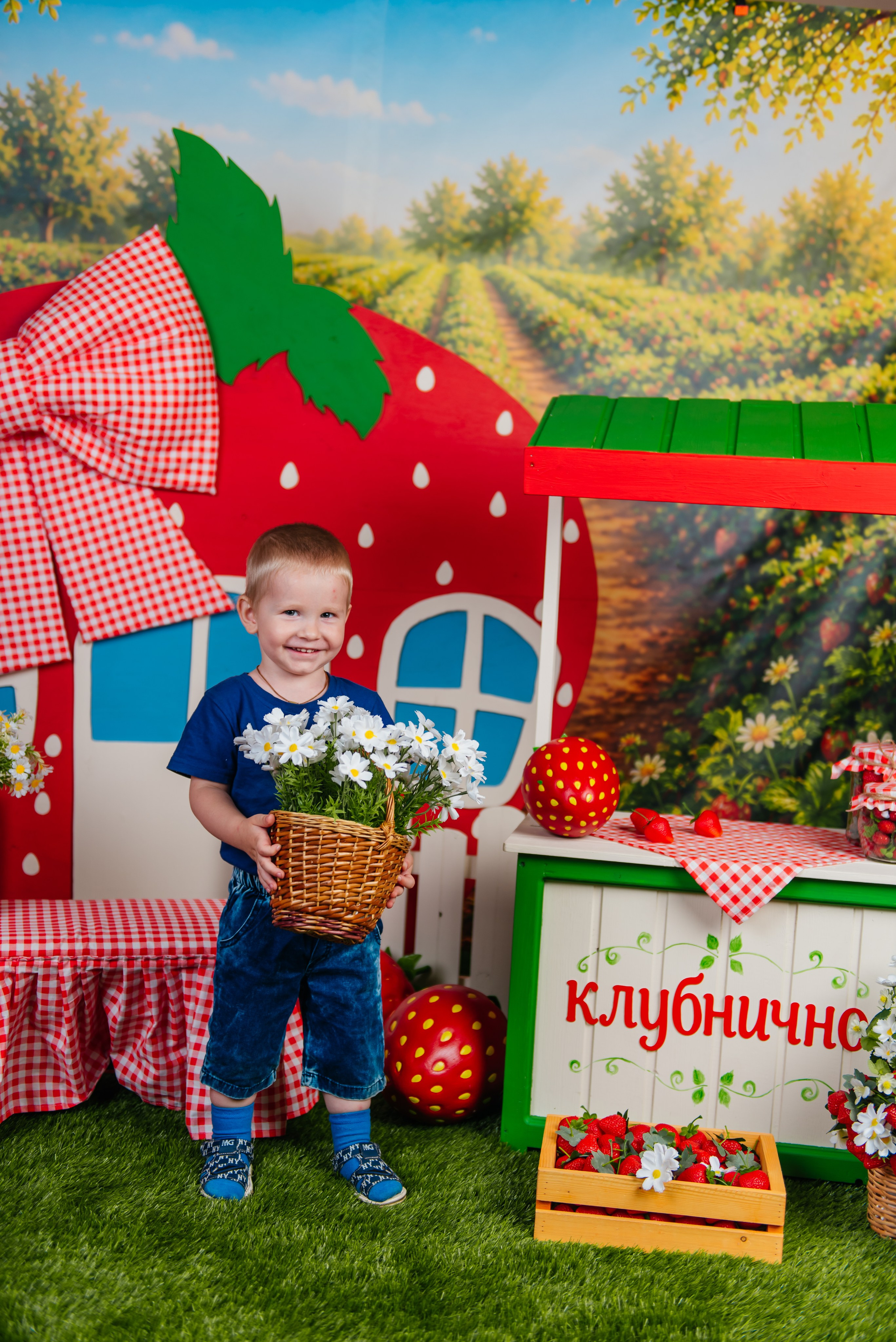 Клубнично. Фотограф в Республике Мордовия София Сержантова