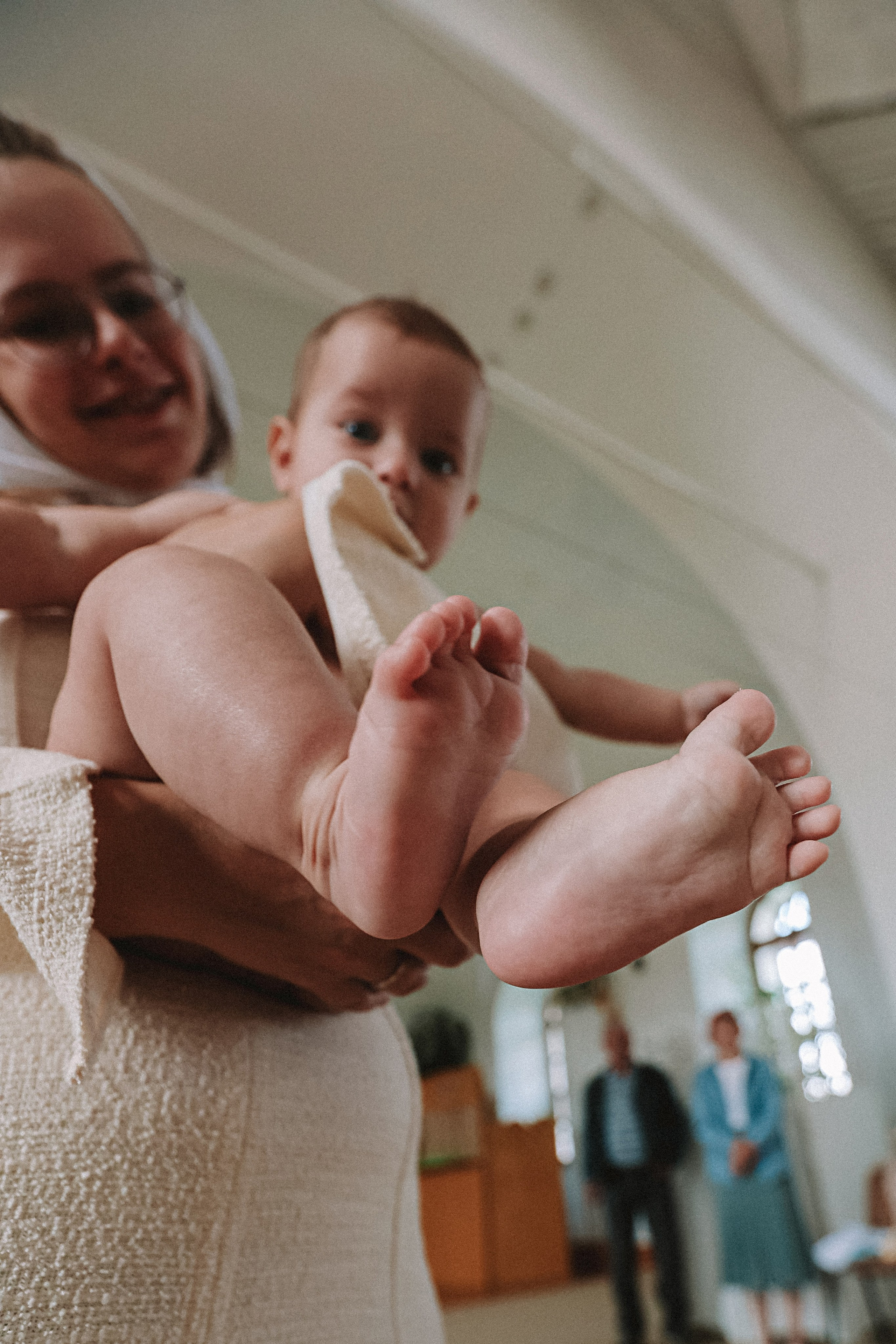 Крещение церковь около моста влюбленных. Семейный фотограф Тюмень, фотограф на роды Салмина Мария