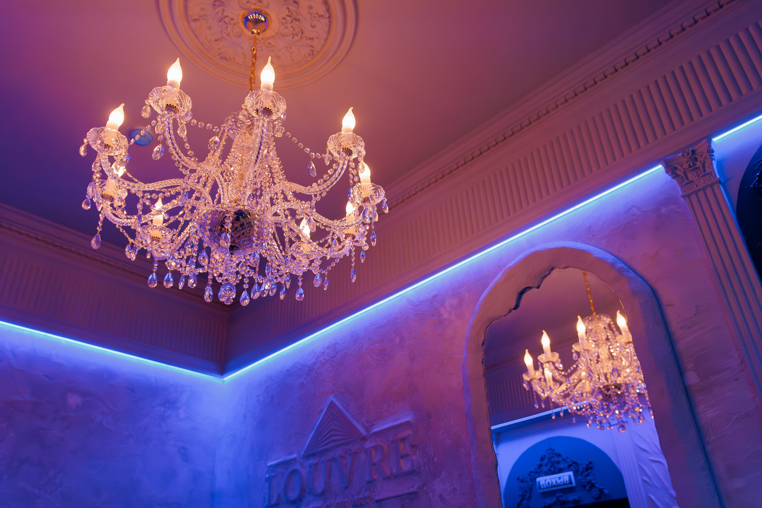 ЛУВР [Открытие Ночного клуба]. СВОИ. ФОТООТЧЕТЫ-СОБЫТИЯ-МЕСТА