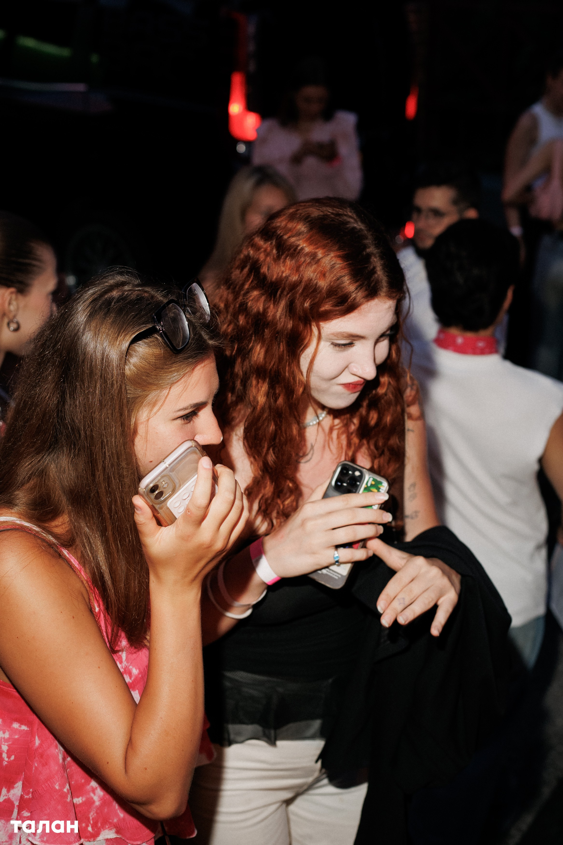 ВИНОТЕКА [бар+магаз] — BIRTHDAY PARTY. СВОИ. ФОТООТЧЕТЫ-СОБЫТИЯ-МЕСТА