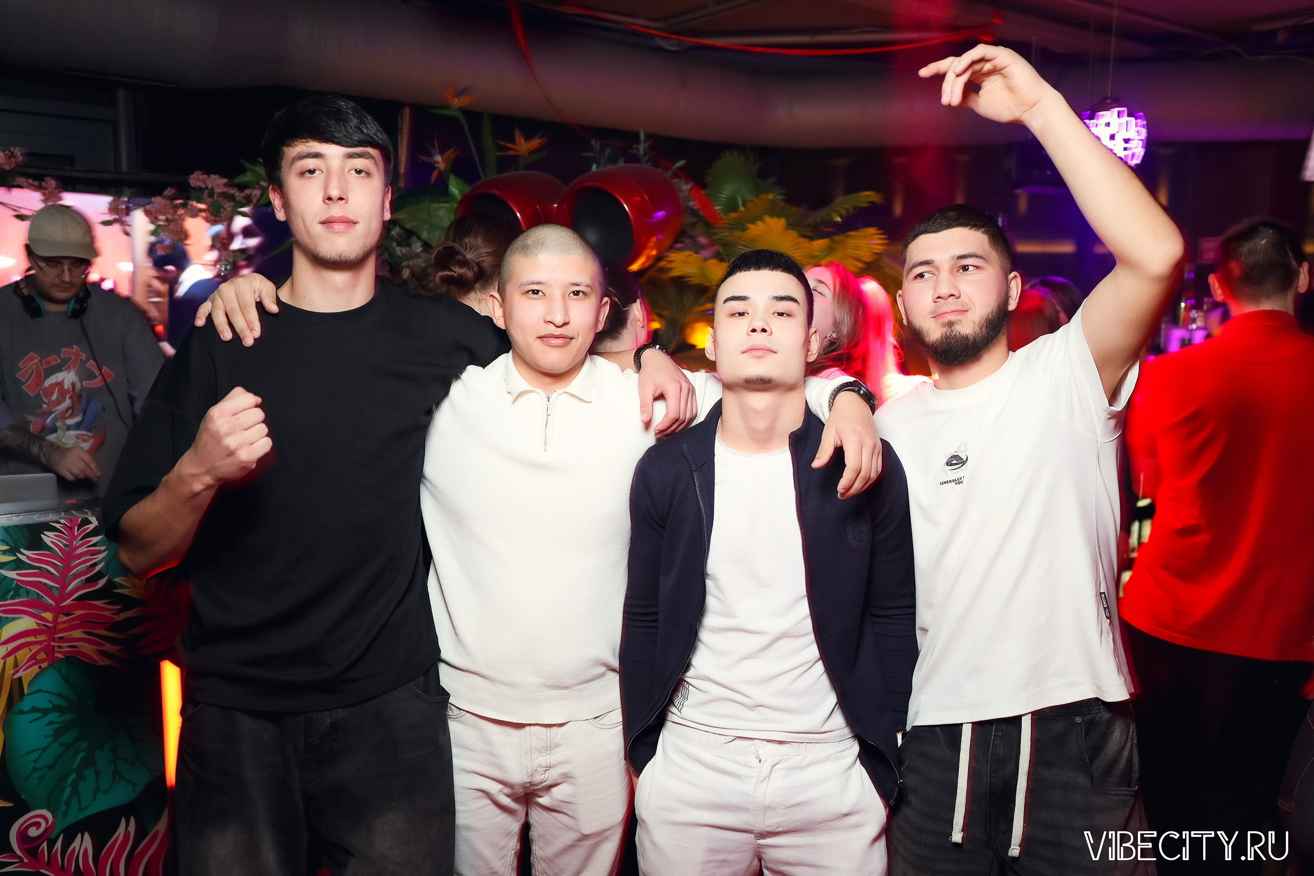 DOUBLE U. VIBECITY.RU Вайб Сити Ру Фоторепортажи Фотоотчеты Калининград