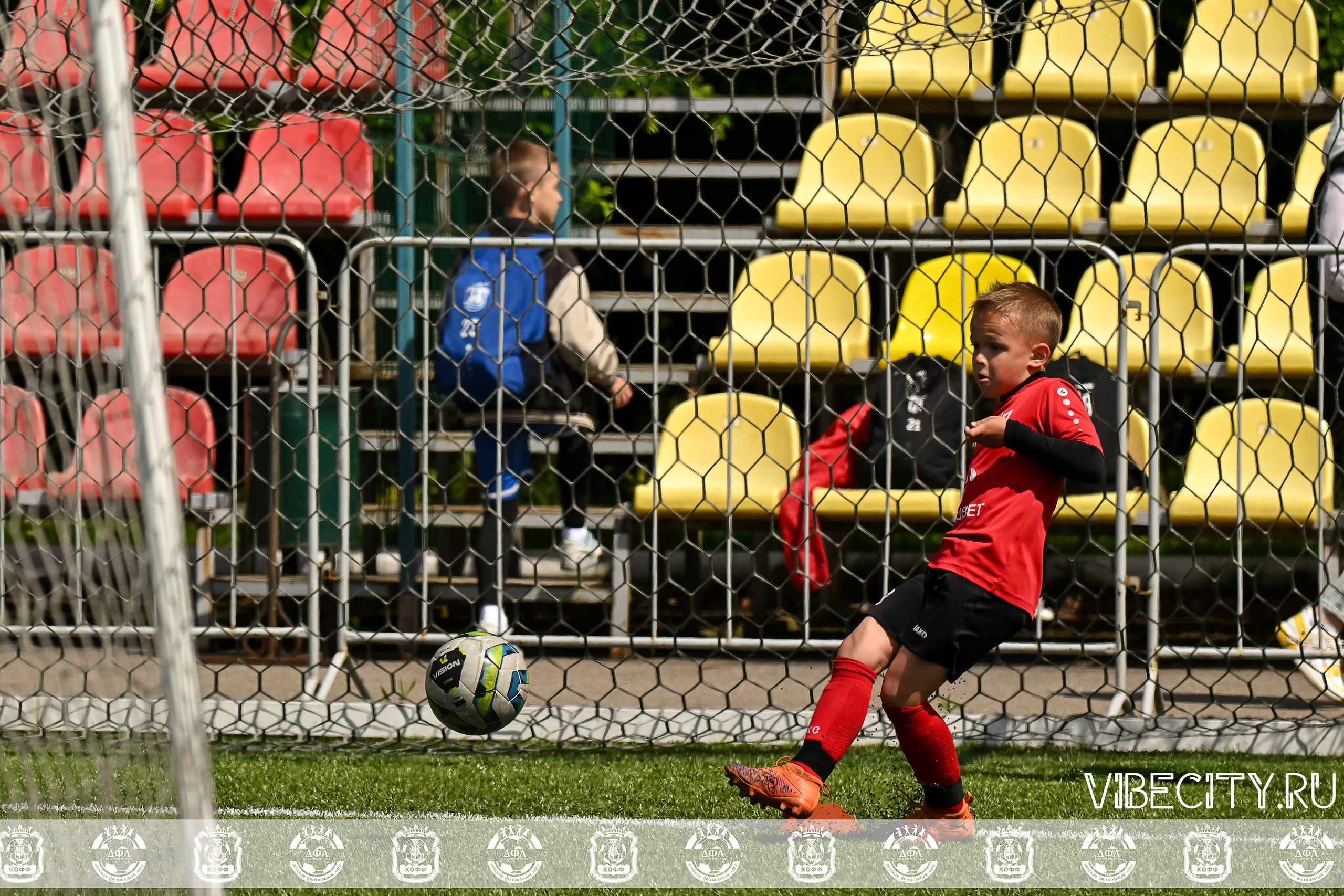 Большие Звезды светят Малым. VIBECITY.RU Вайб Сити Ру Фоторепортажи Фотоотчеты Калининград