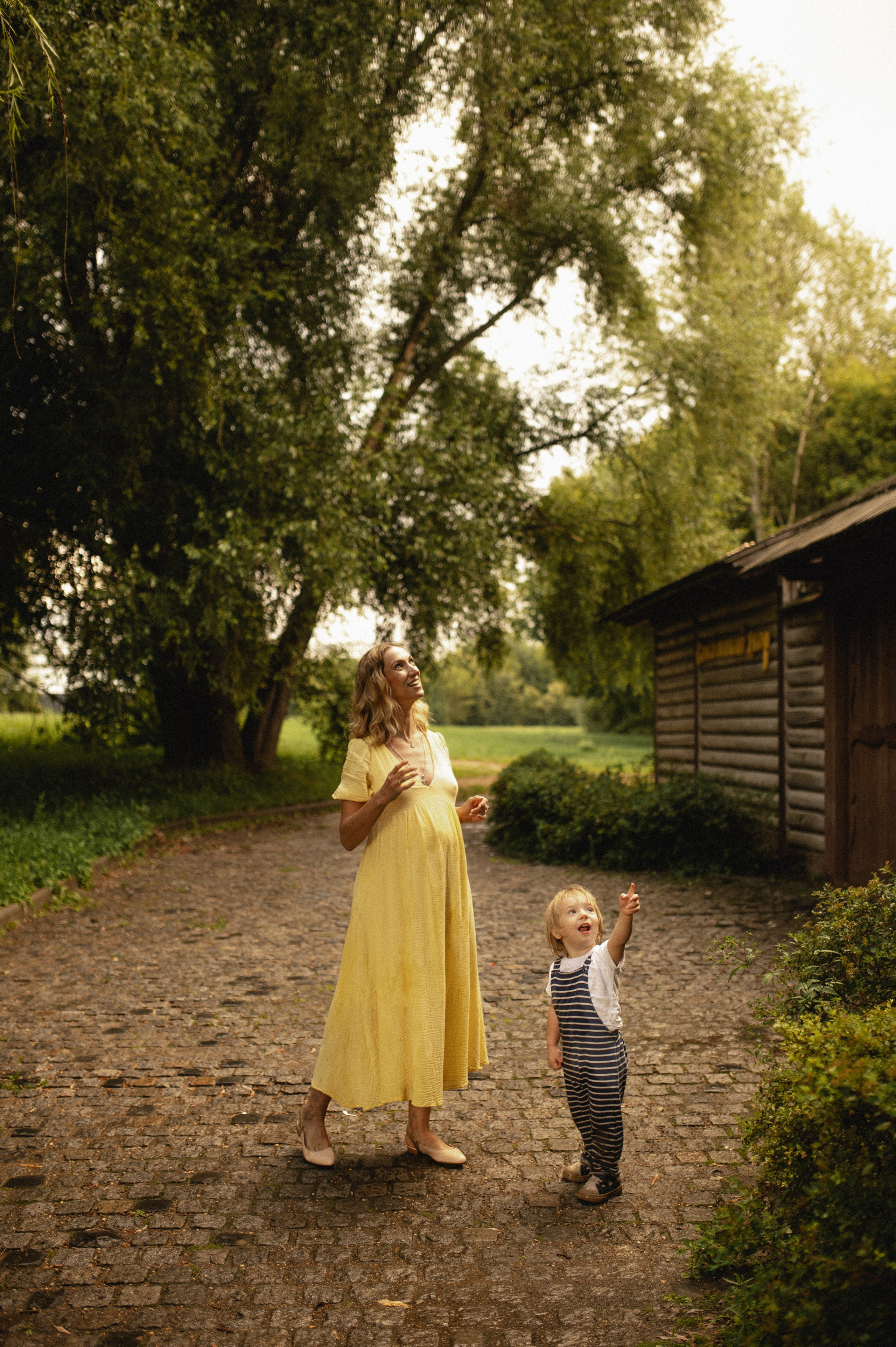 Фотосессия беременности мама и сын. Семейная фотосессия Бутово Москва фотограф Алина Морщагина