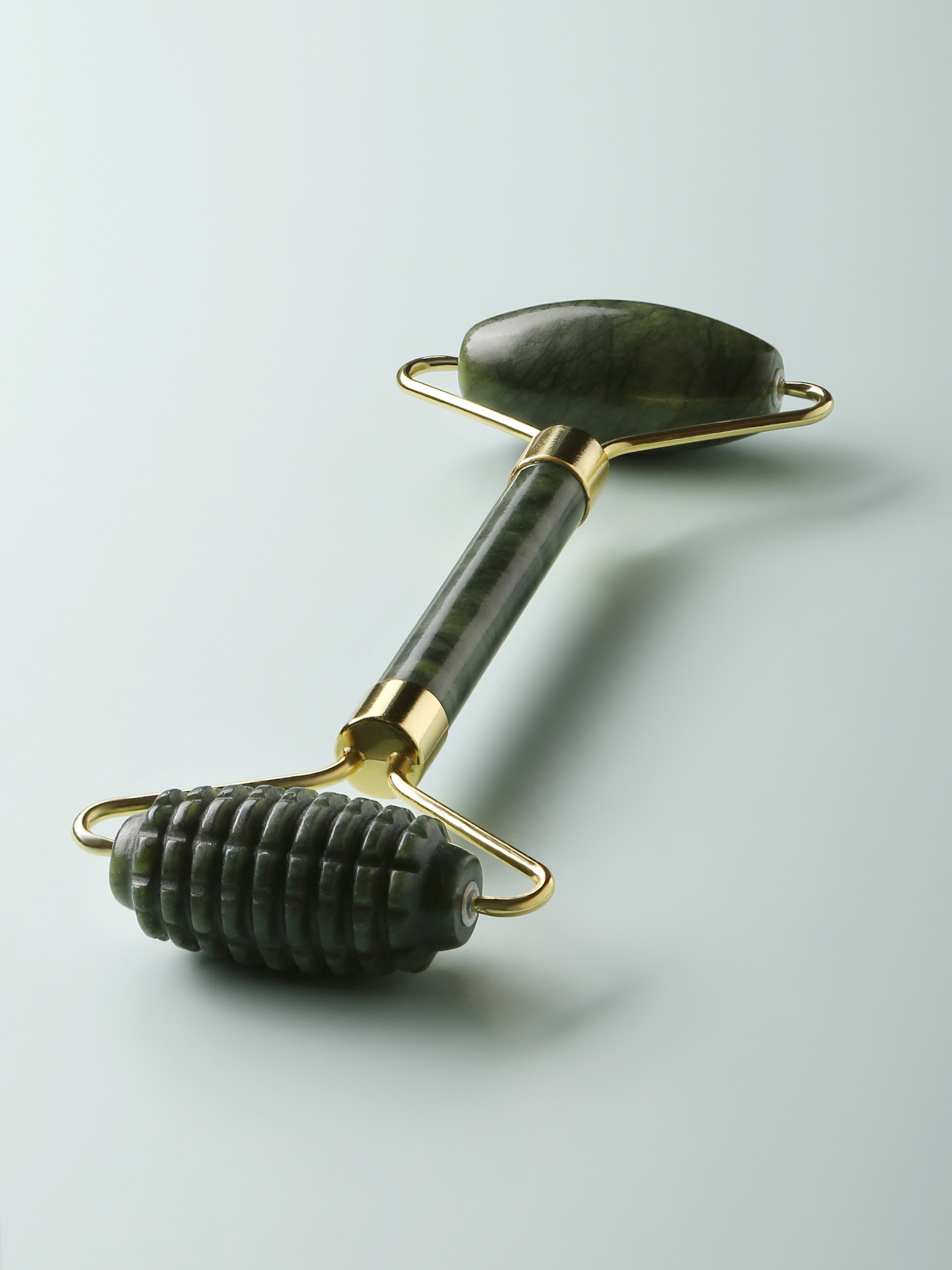 Каталог. Белое на белом. Динара Манурова. Предметный фотограф в Москве