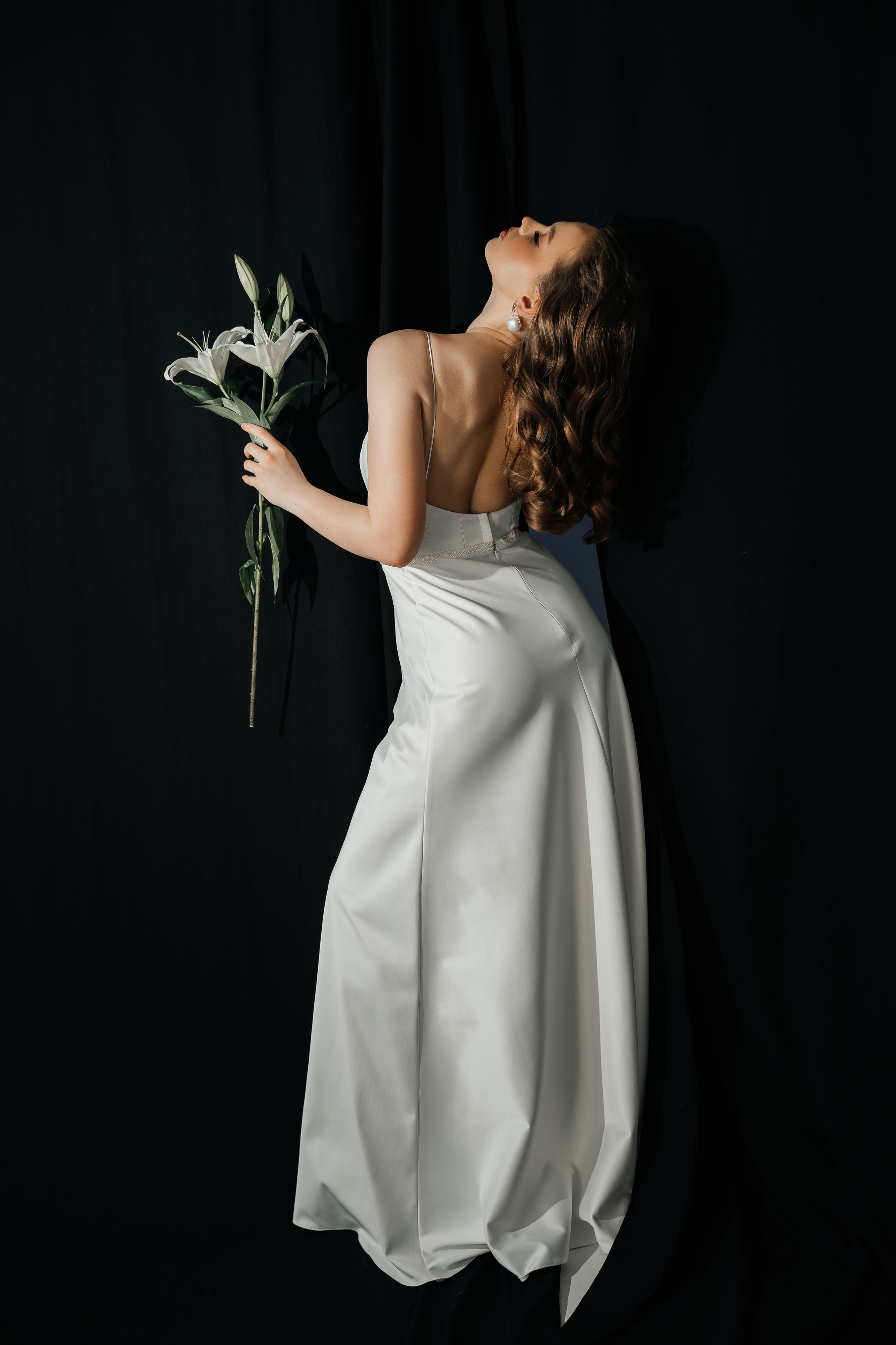 ЛИЛИИ И НЕВЕСТА. Фотограф Нижний Новгород Удалова Диана