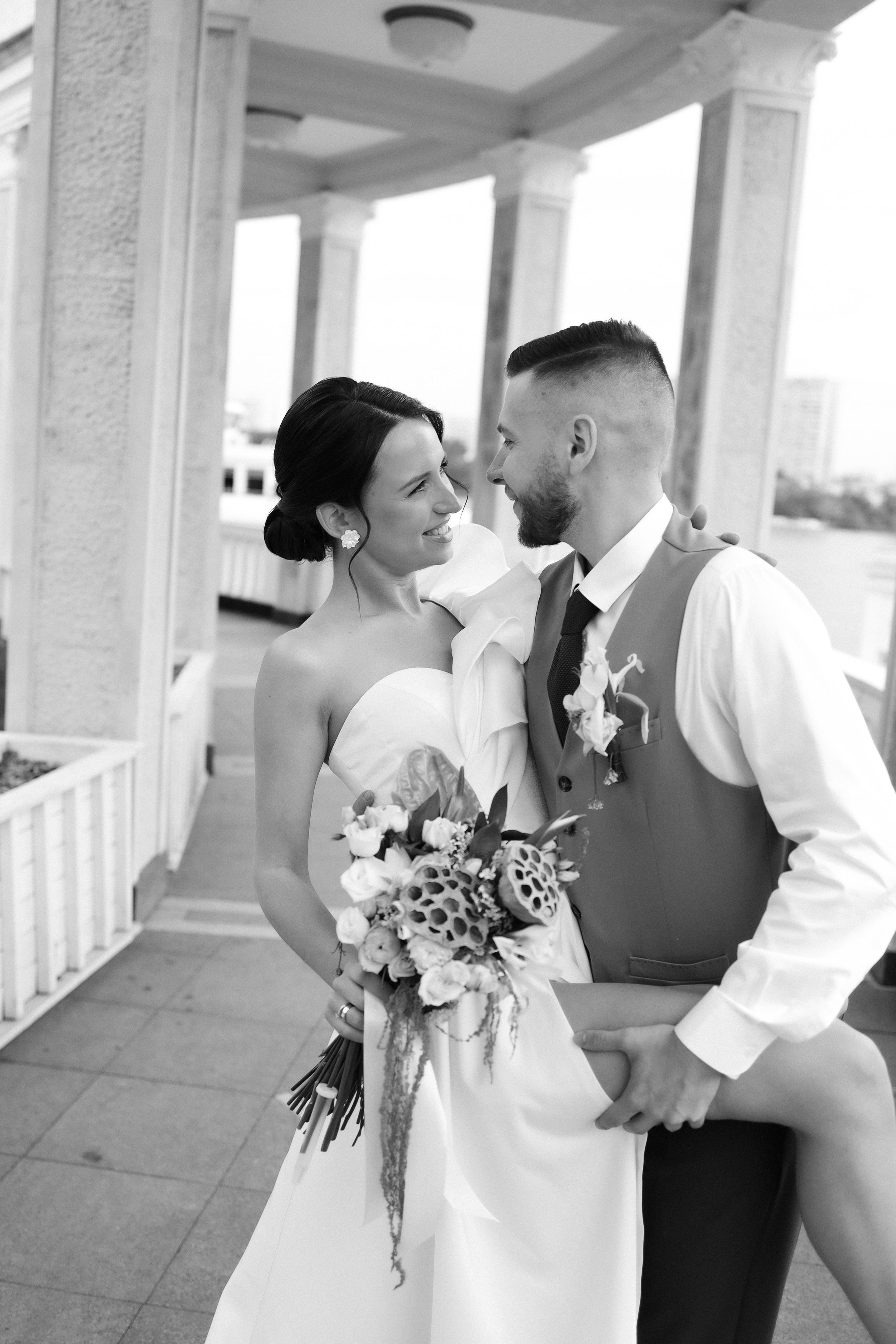 Е. +  П. С утренних сборов и до торта. Семейный и lovestory фотограф в Москве Светлана Коняхина