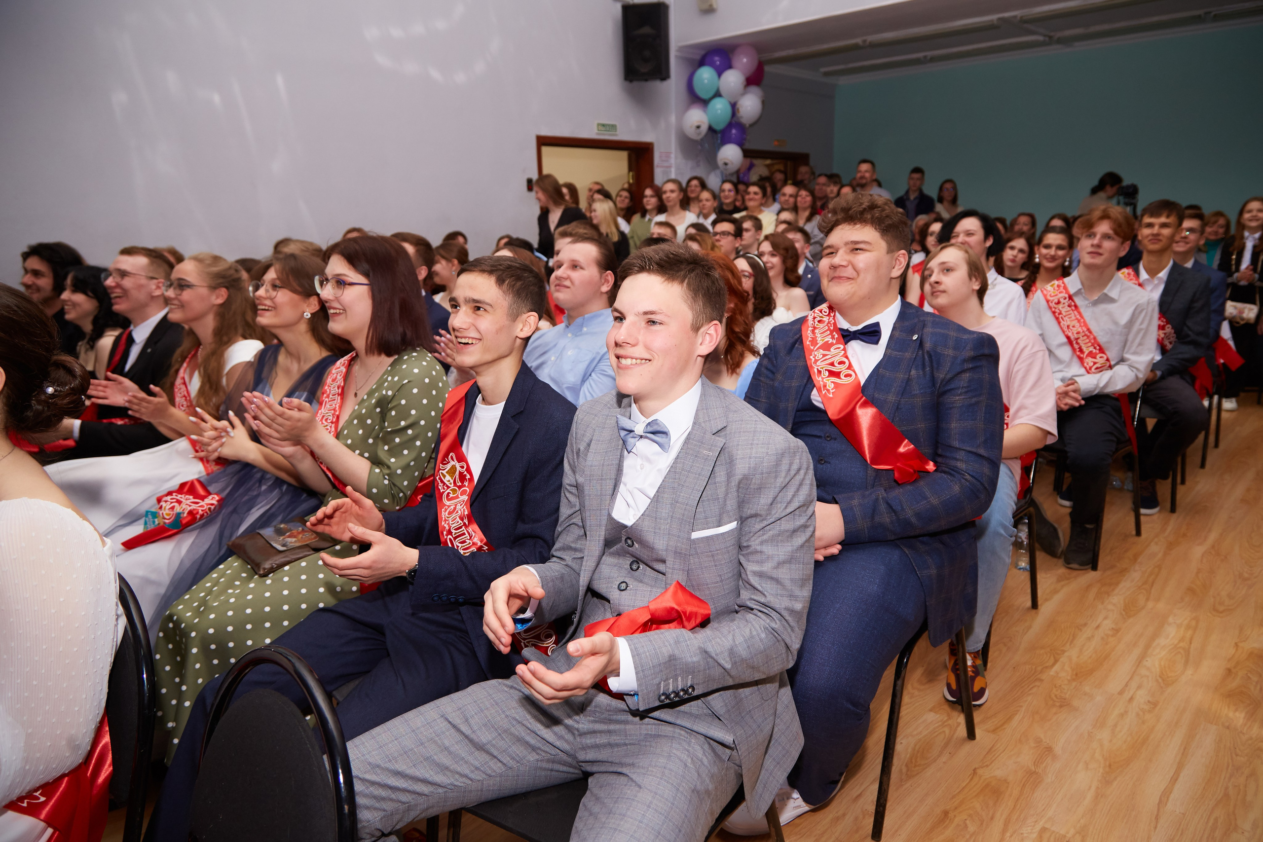 Последний звонок. Фотограф Савченко Люба. Москва