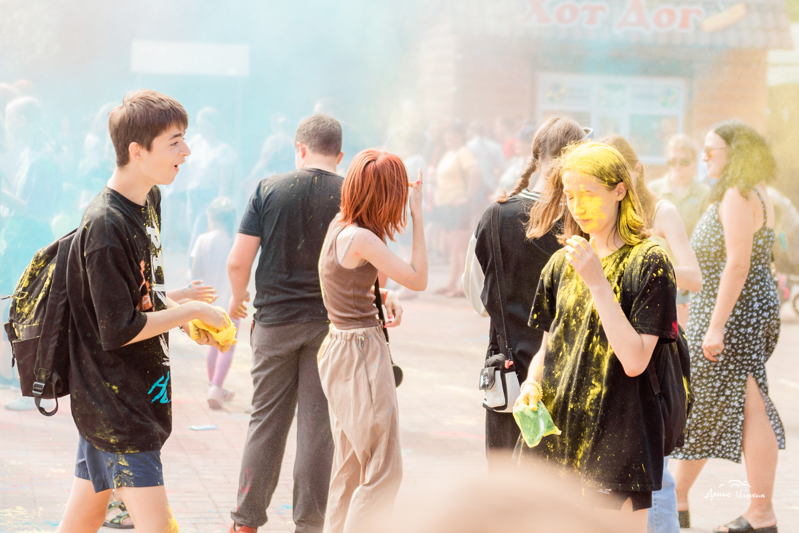 Краски Холи в Комсомольском Парке 2023. Детский фотограф, семейный фотограф и репортажи в Кемерово