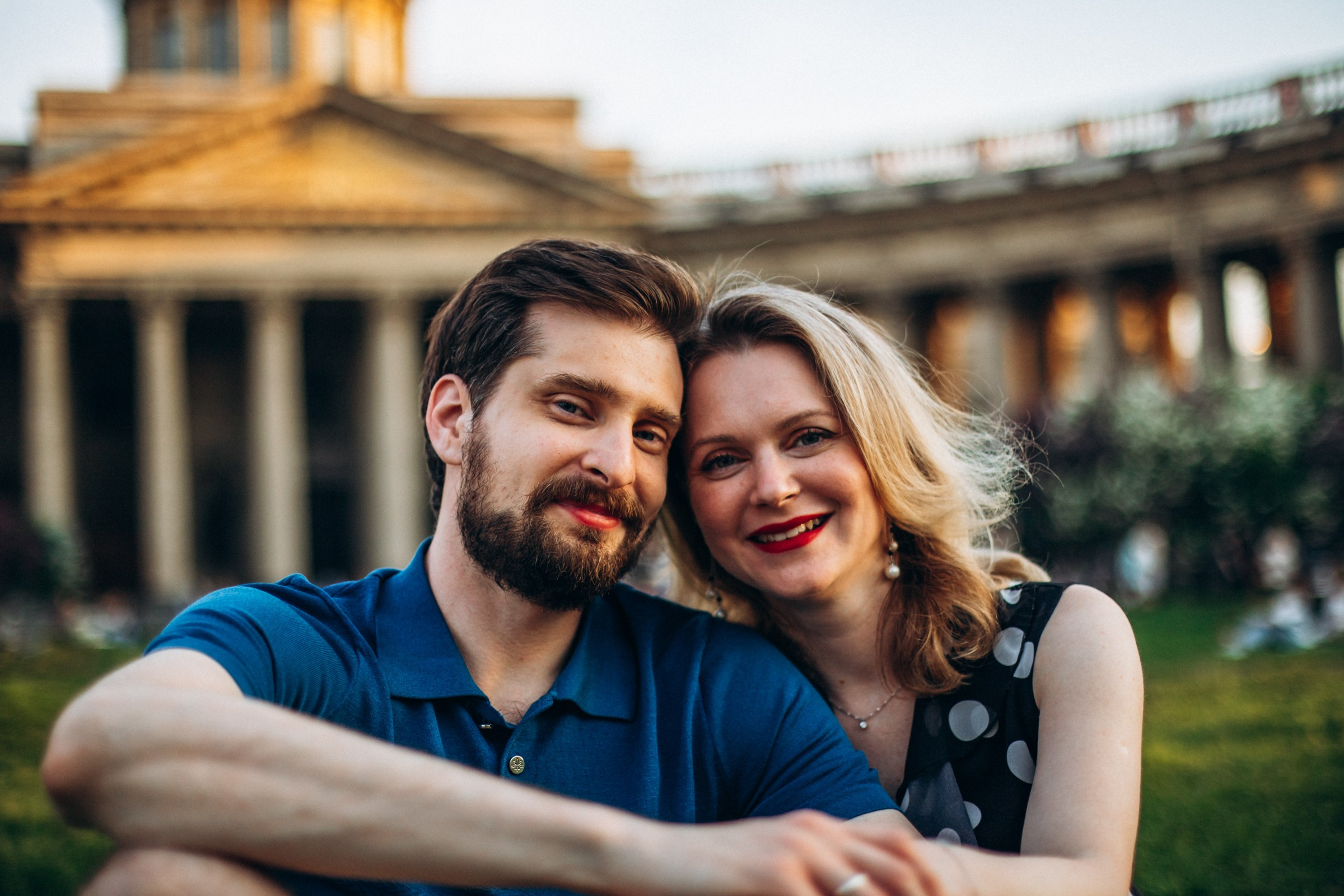 Дмитрий и Анна в мае. Фотопрогулка в Петербурге. Индивидуальный и семейный фотограф в Санкт-Петербурге