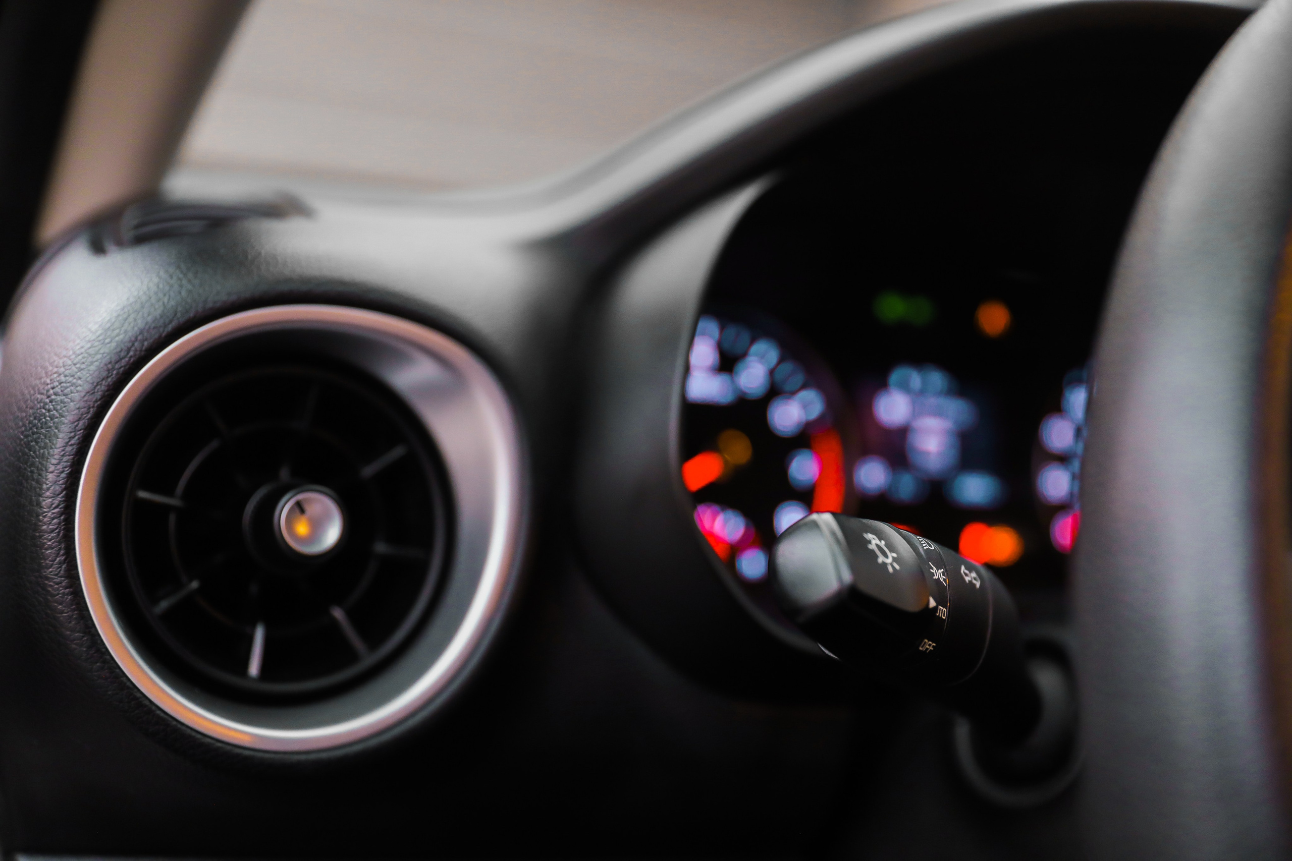 АВТО. Photographer Viktoriya Markushina «My world throug»