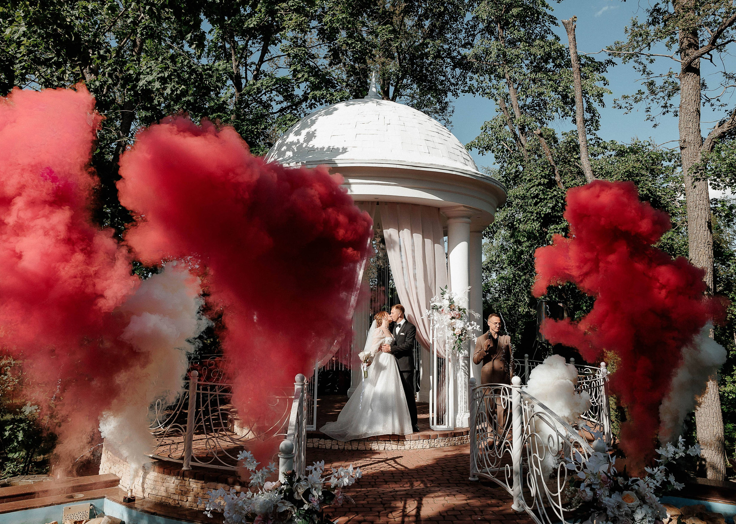 Выездная регистрация, свадебная арка Фотограф Денис Перминов