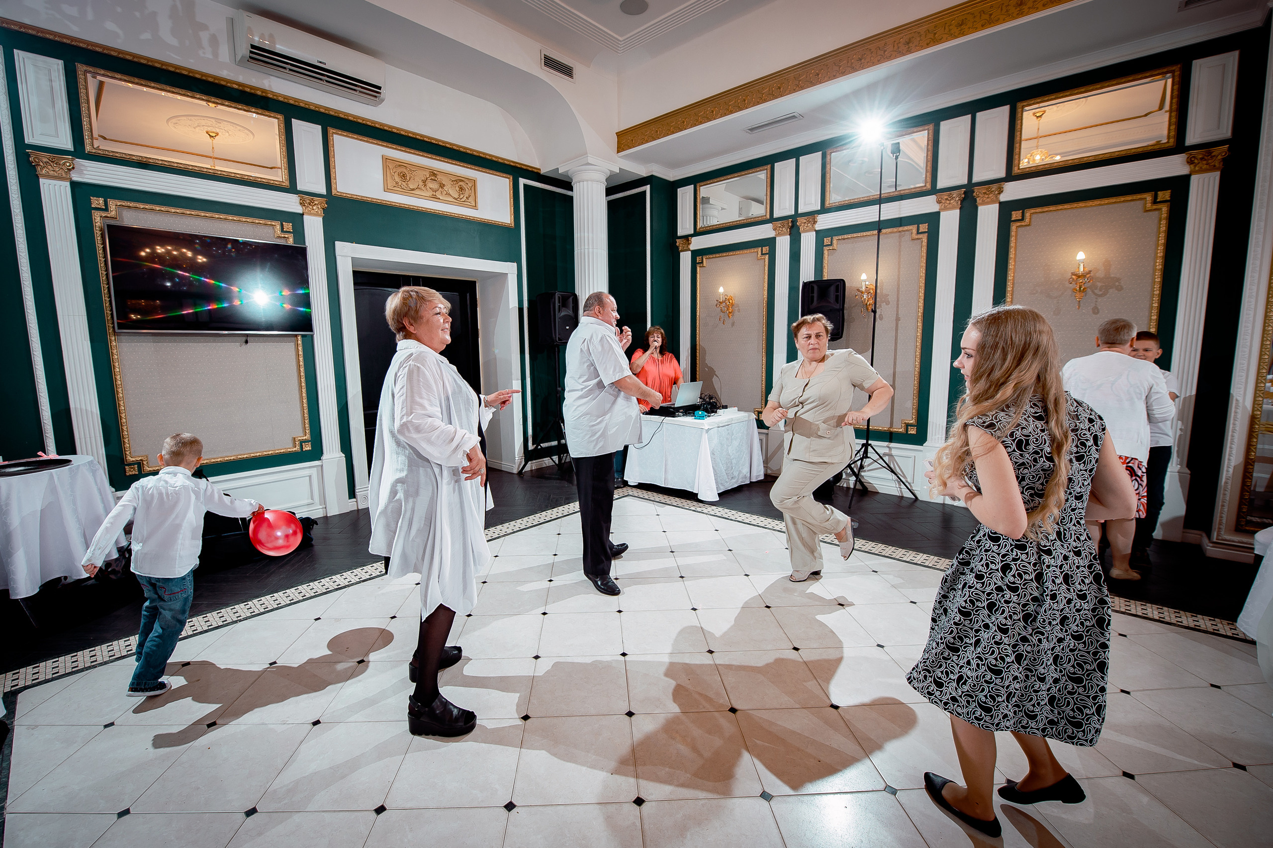 Полина и Денис, Москва — Щёлково. Свадебный и семейный фотограф Виктория Носачёва. Щелково, Москва и МО