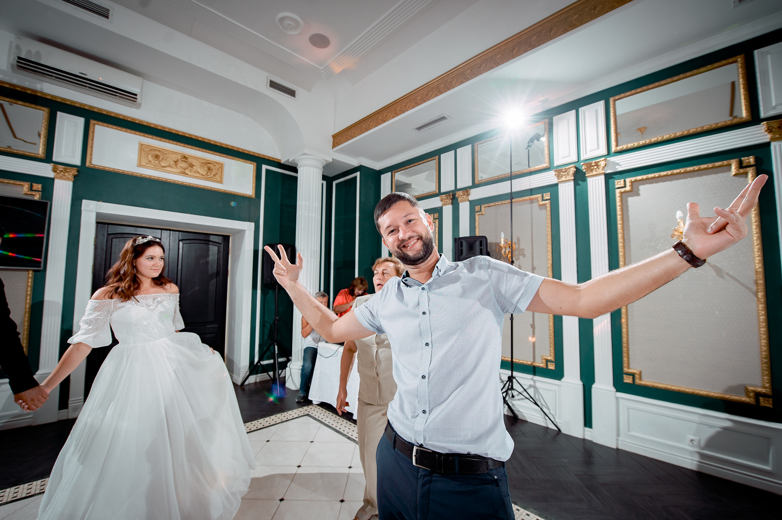 Полина и Денис, Москва — Щёлково. Свадебный и семейный фотограф Виктория Носачёва. Щелково, Москва и МО