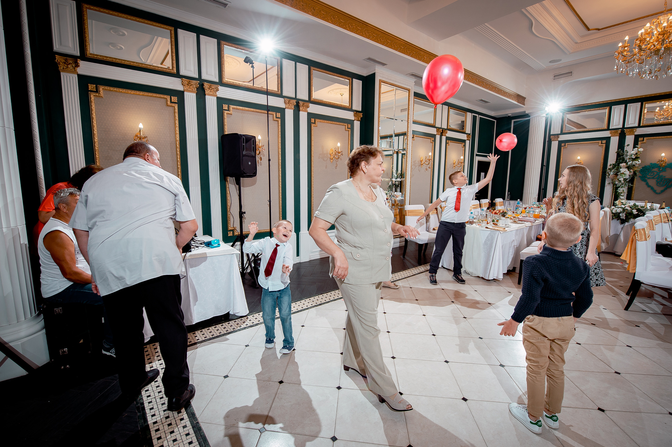 Полина и Денис, Москва — Щёлково. Свадебный и семейный фотограф Виктория Носачёва. Щелково, Москва и МО