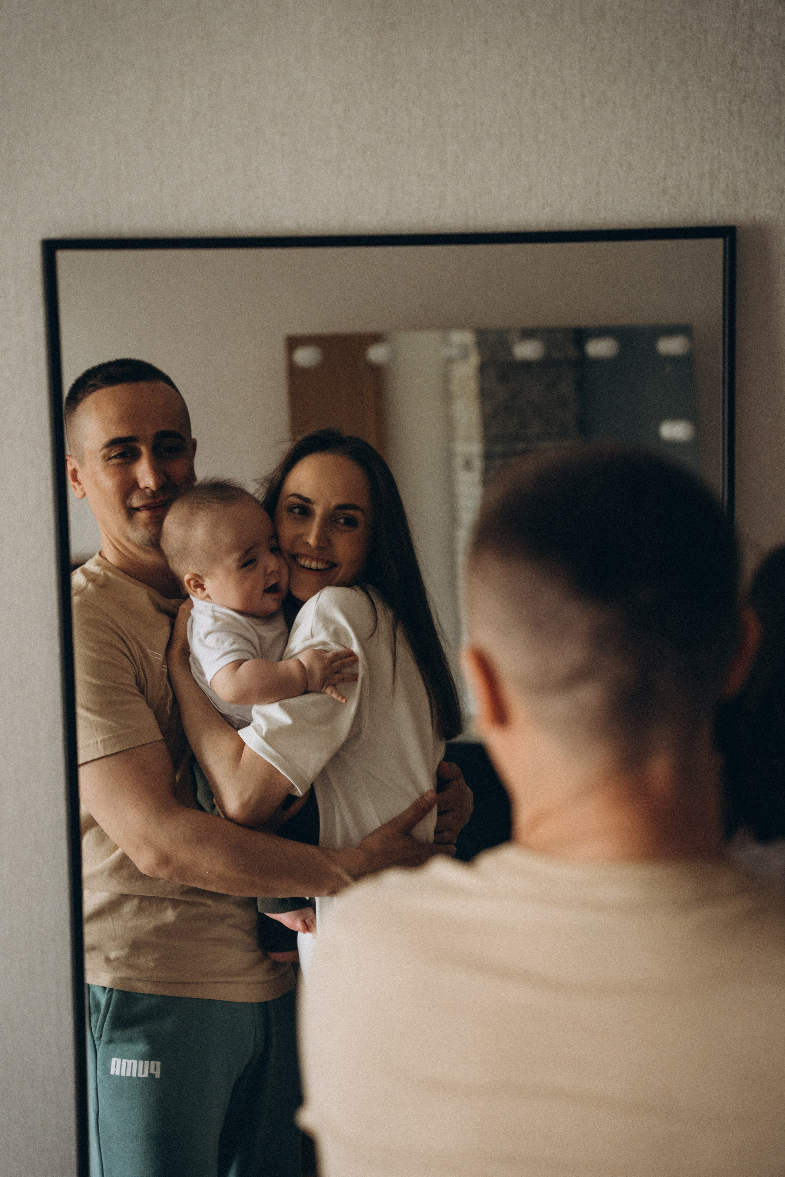 Женя люба лев. Главная