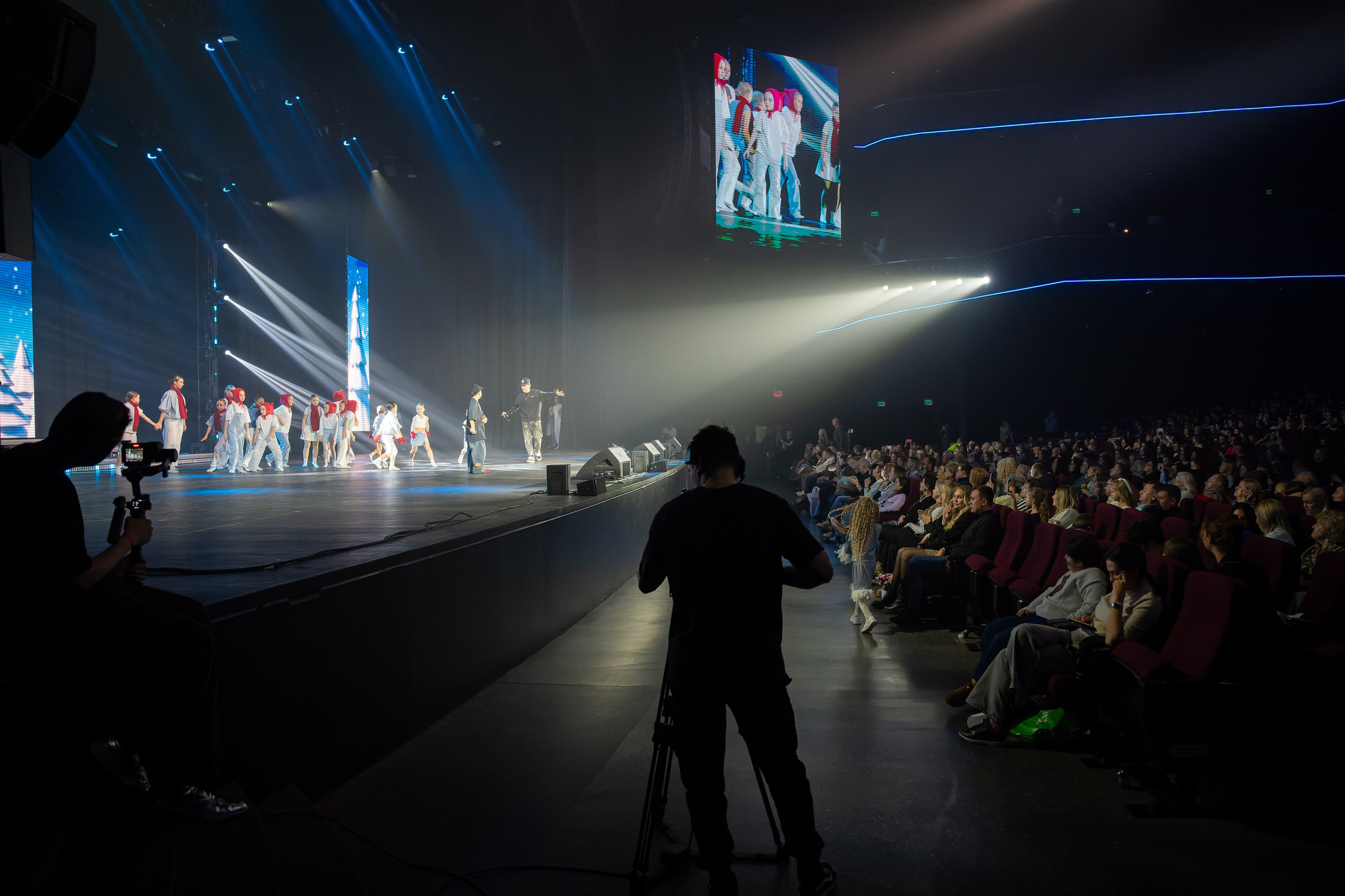 Фотосъёмка на гала-концерт, конкурсы, выступления, отчётные концерты и эвент-мероприятия. «Студия DRONAVT`s» — видеосъёмка и фотография г. Москва