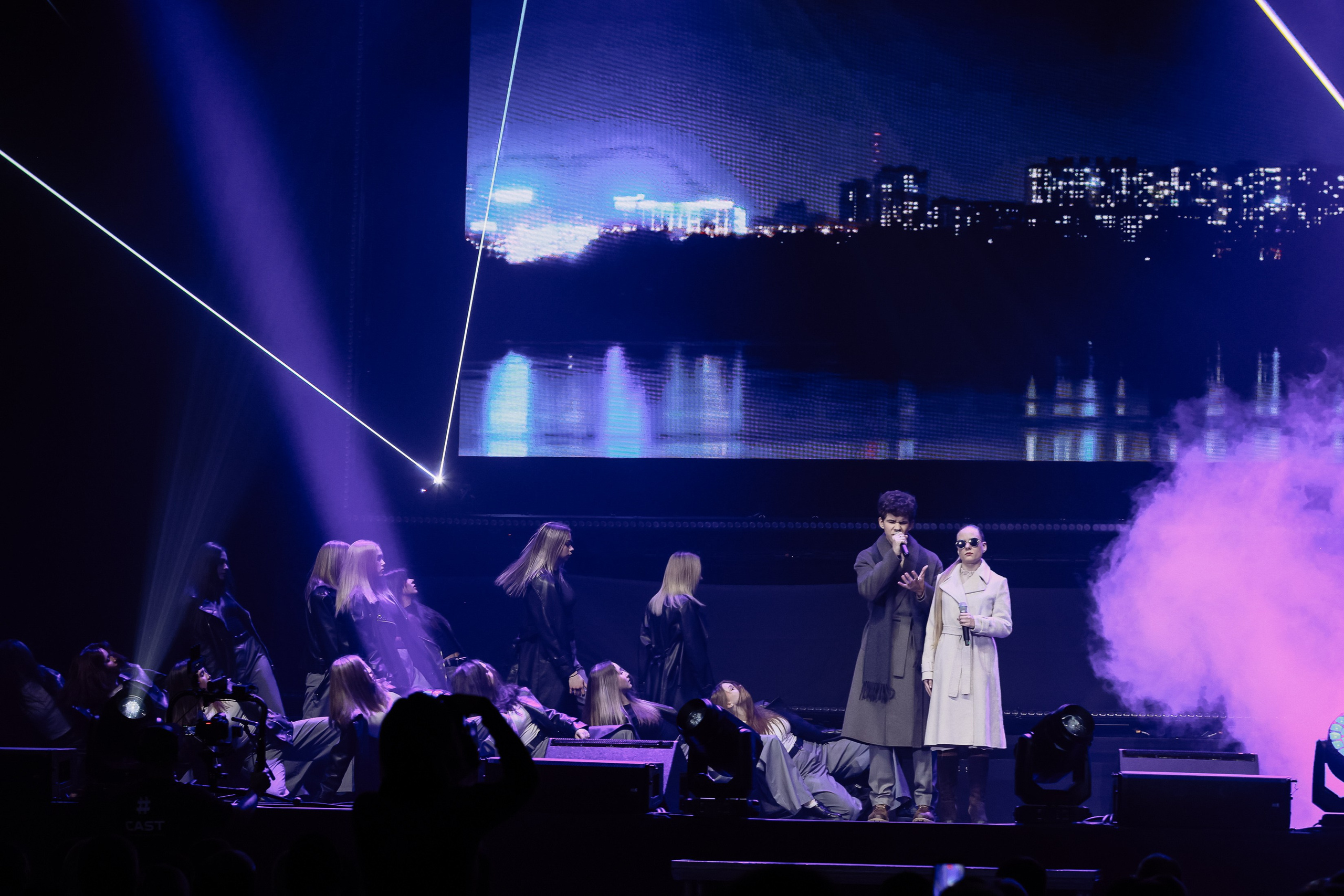 Музыкальный спектакль «Жить» в Локомотив Арене. Фотограф Юлия Мальцева