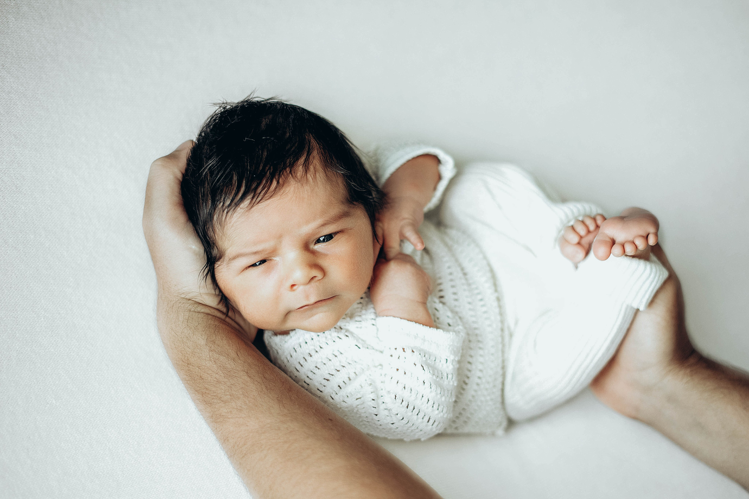 фотограф фотосессия ньюборн новорожденный малыш лайфстайл классический newborn фотосессия в краснодаре фотограф в краснодаре роды роддом фотограф малыш роды беременность