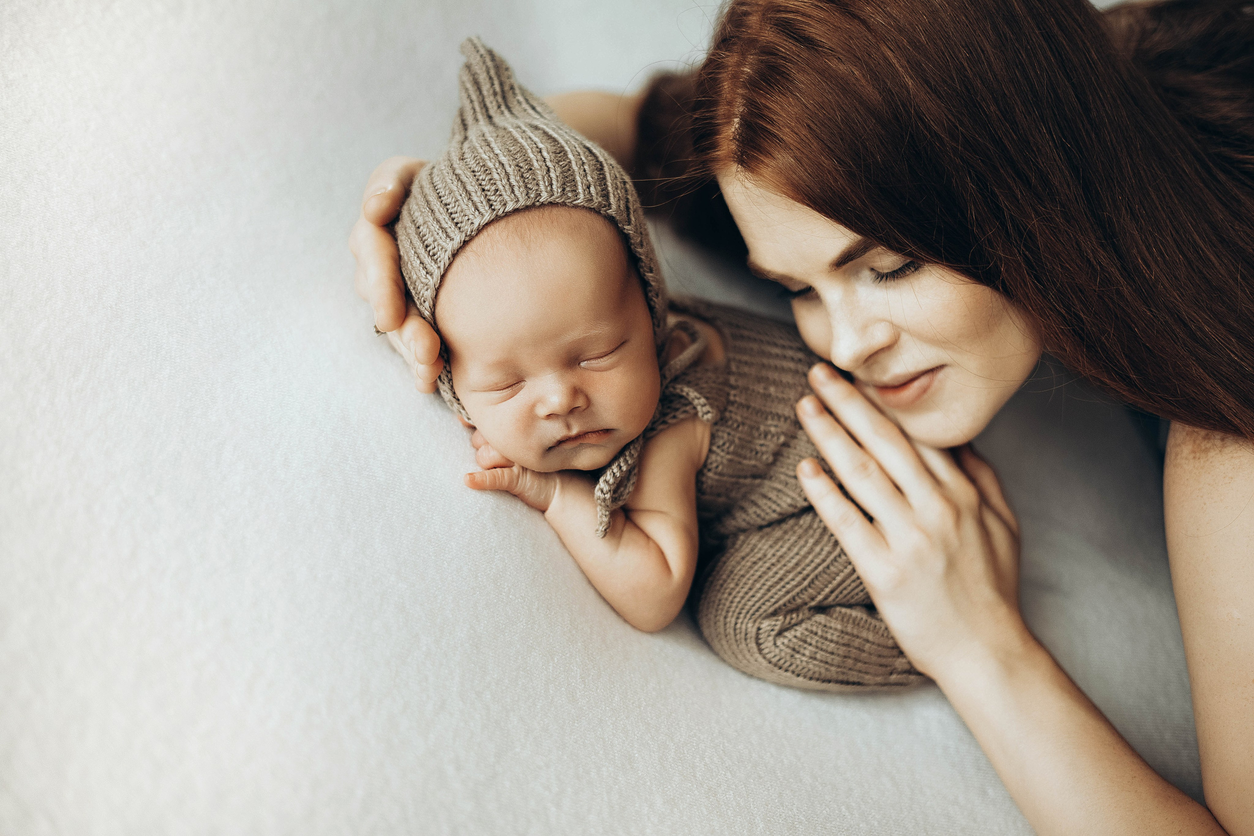 фотограф фотосессия ньюборн новорожденный малыш лайфстайл классический newborn фотосессия в краснодаре фотограф в краснодаре роды роддом фотограф малыш роды беременность