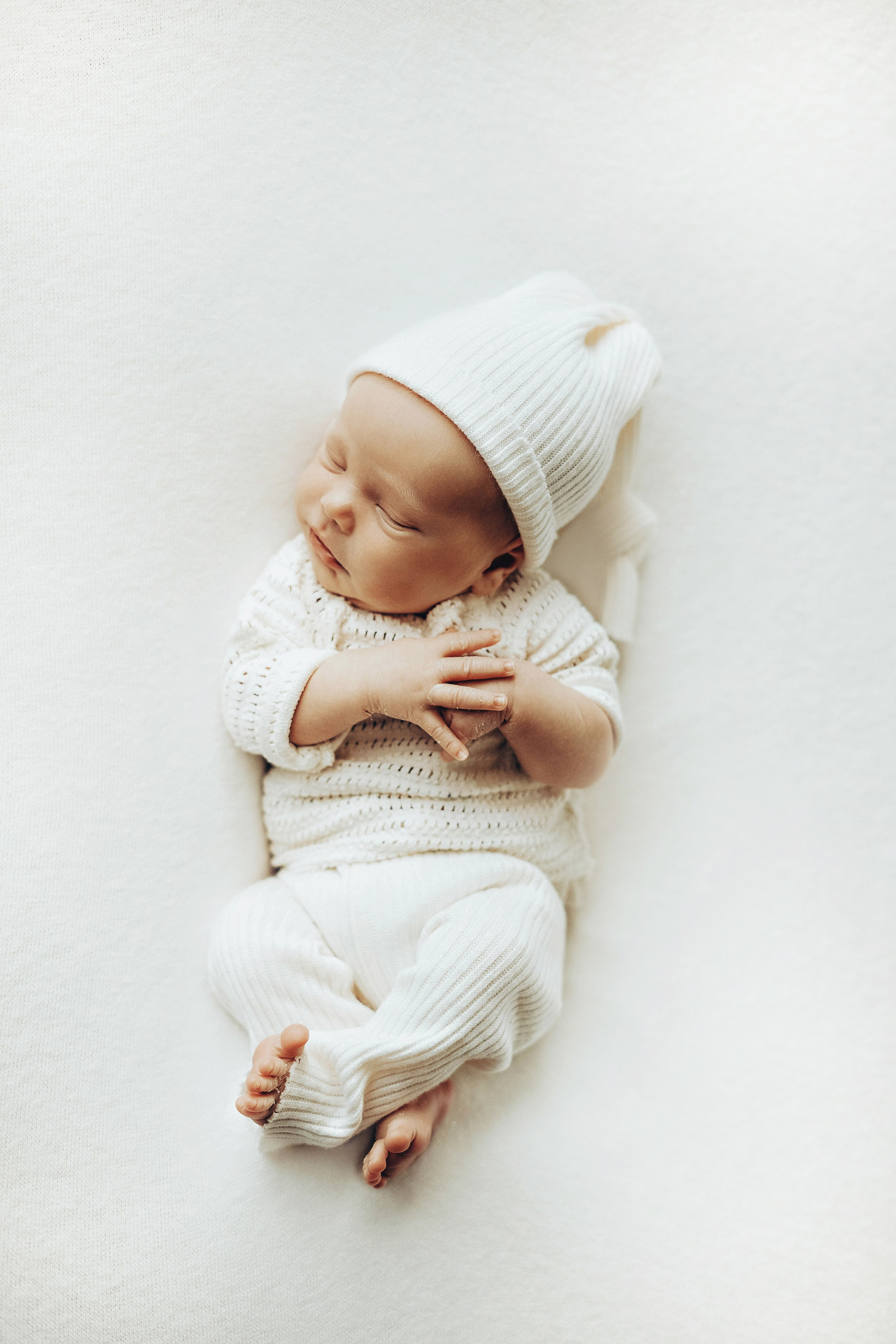 фотограф фотосессия ньюборн новорожденный малыш лайфстайл классический newborn фотосессия в краснодаре фотограф в краснодаре роды роддом фотограф малыш роды беременность