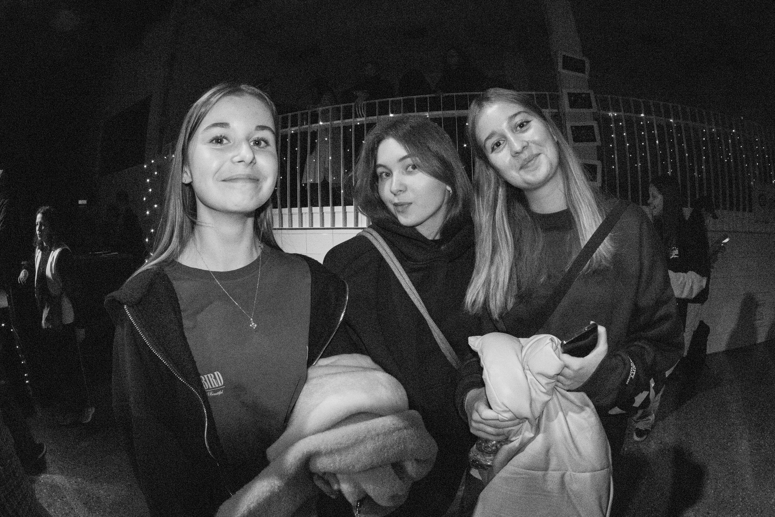 LORDS OF THE UNDERGROUND 27/10/25 (@youlovebu). Соня бу тебя сфоткала