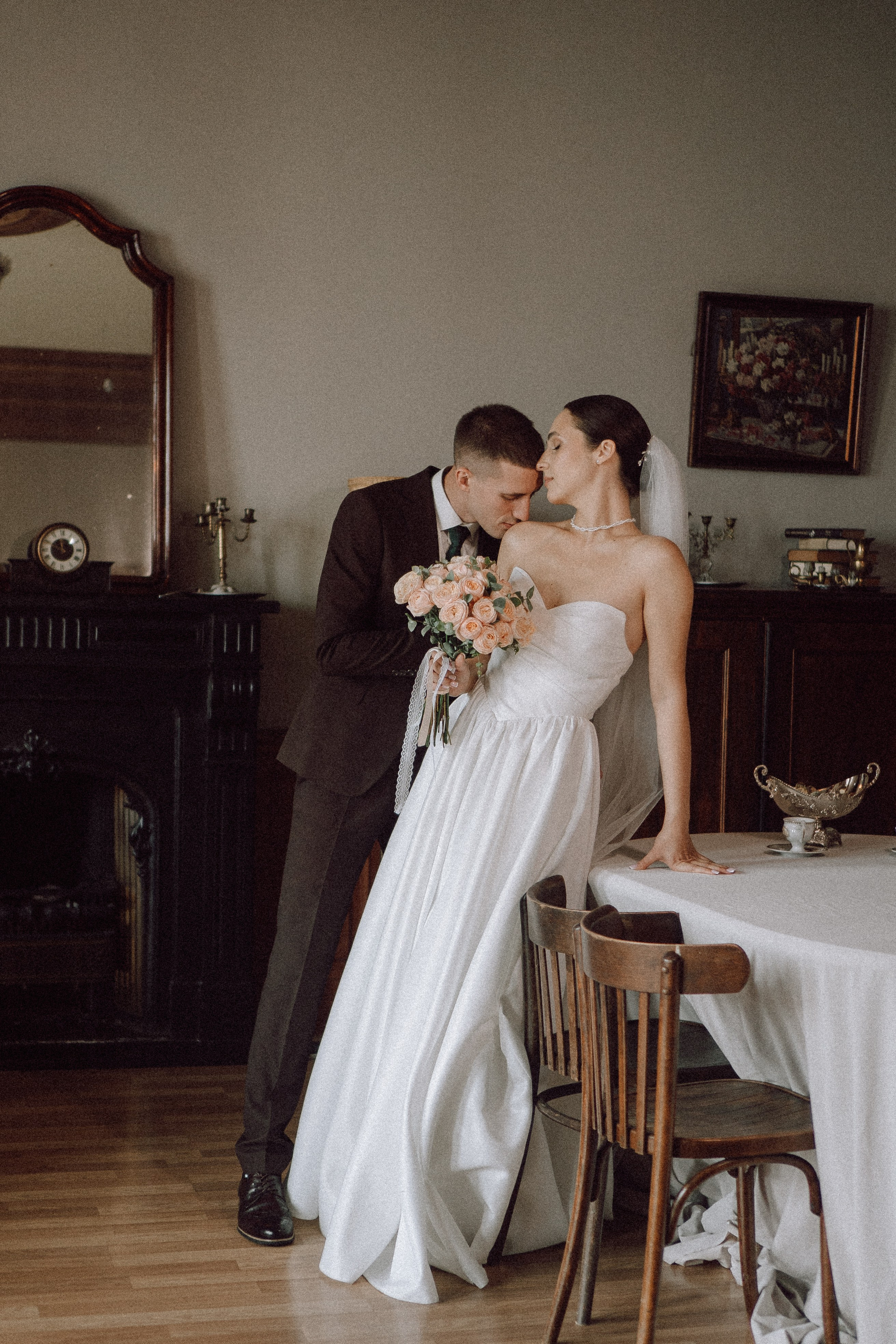 СВАДЕБНАЯ ПРОГУЛКА В САНТК-ПЕТЕРБУРГЕ (ИСАКИЕВСКИЙ СОБОР, ЗИМНЯЯ КАНАВКА, ЭРМИТАЖ И БОЛЬШАЯ МОРСКАЯ УЛИЦА). Профессиональный фотограф, Санкт-Петербург — Виктория Богомолова