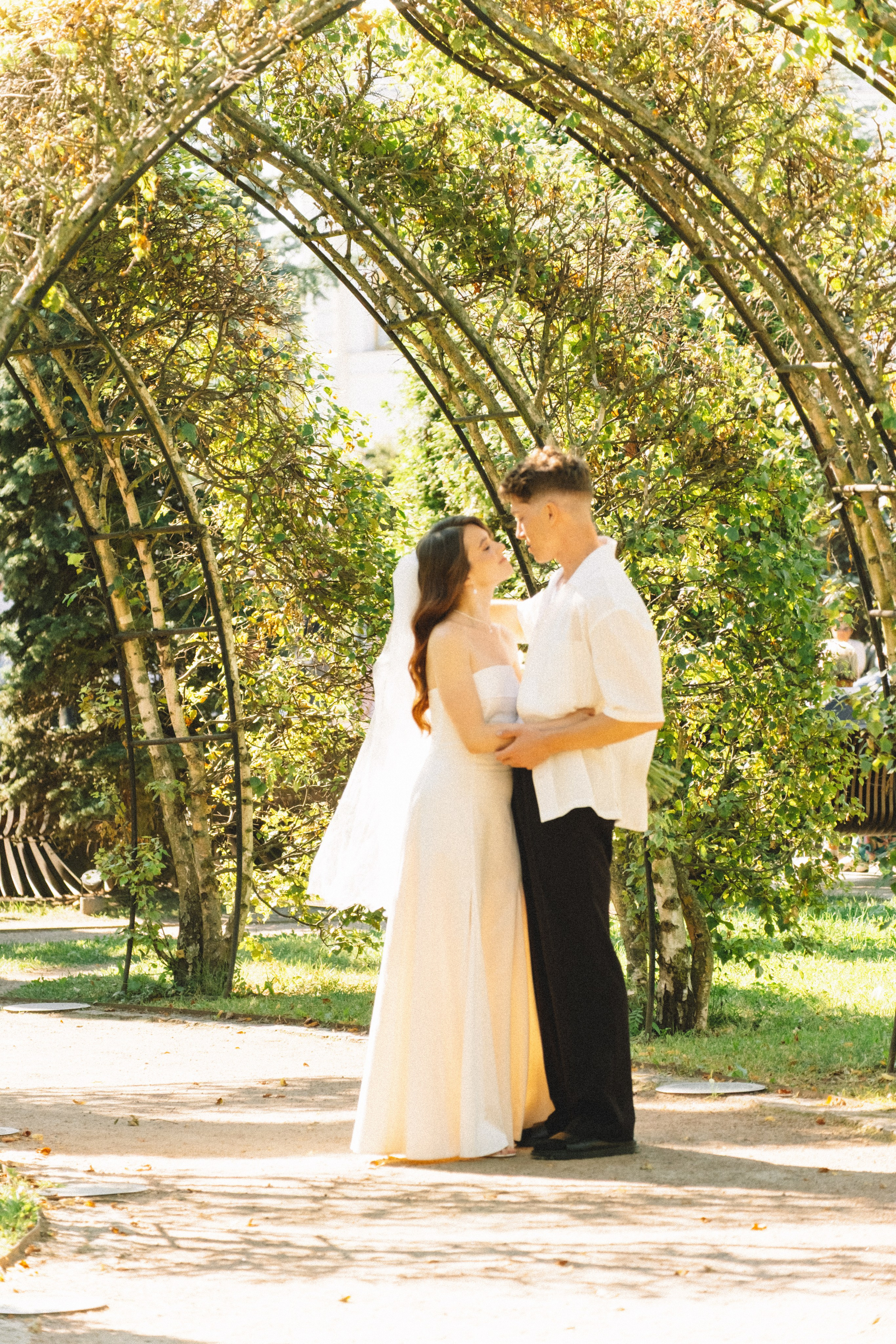 СВАДЕБНАЯ СЬЕМКА В ПЕТЕРГОФЕ И СЬЕМКА РЕПОРТАЖА В ЗАГСЕ ПЕТЕРГОФА. Профессиональный фотограф, Санкт-Петербург — Виктория Богомолова