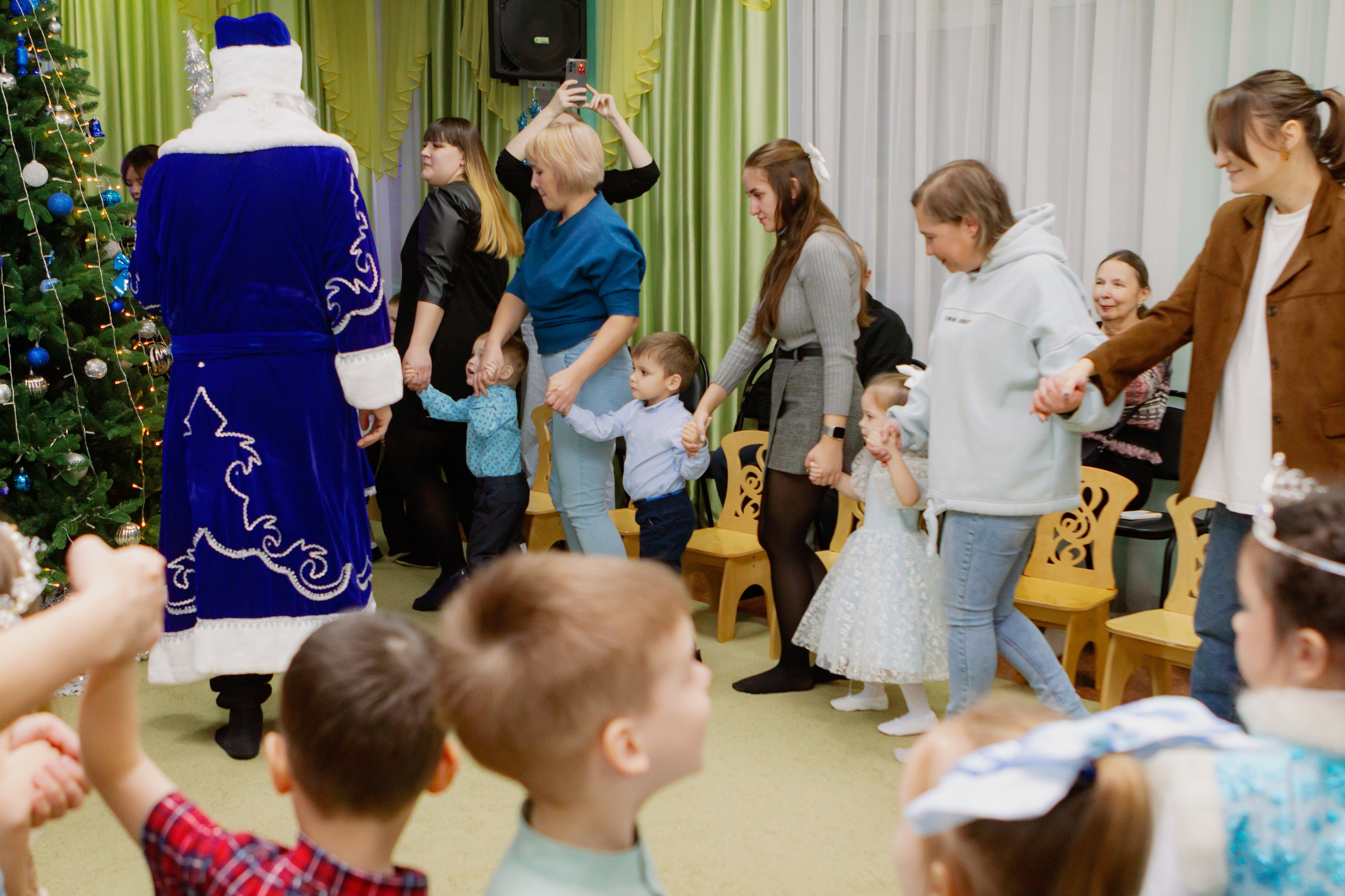 Фотосъёмка новогоднего утренника. Фотограф в Екатеринбурге Пойгина Елена