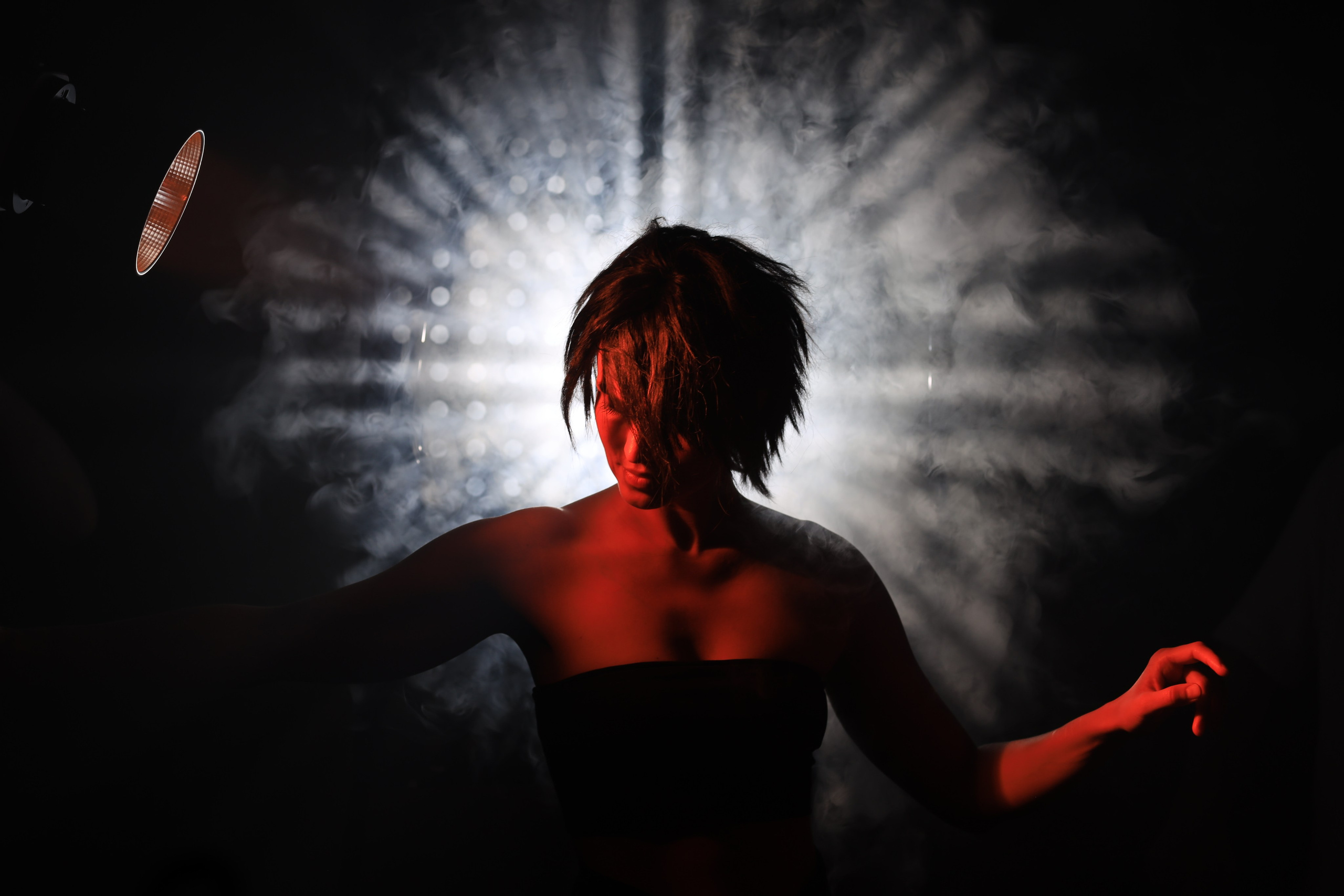 Дым и свет. Съемка в студии под ваш запрос, студийные съемки, фотографии архитектурных объектов — Александр Евстигнеев — фотограф Москва