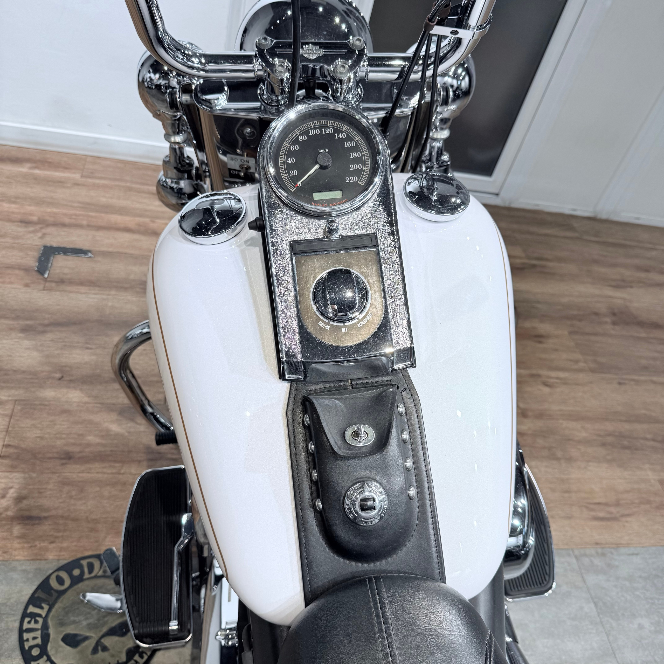 2007 Softail Heritаgе 96 Whitе Pearl. Hello Davidson, Москва. Только хорошие мотоциклы…
