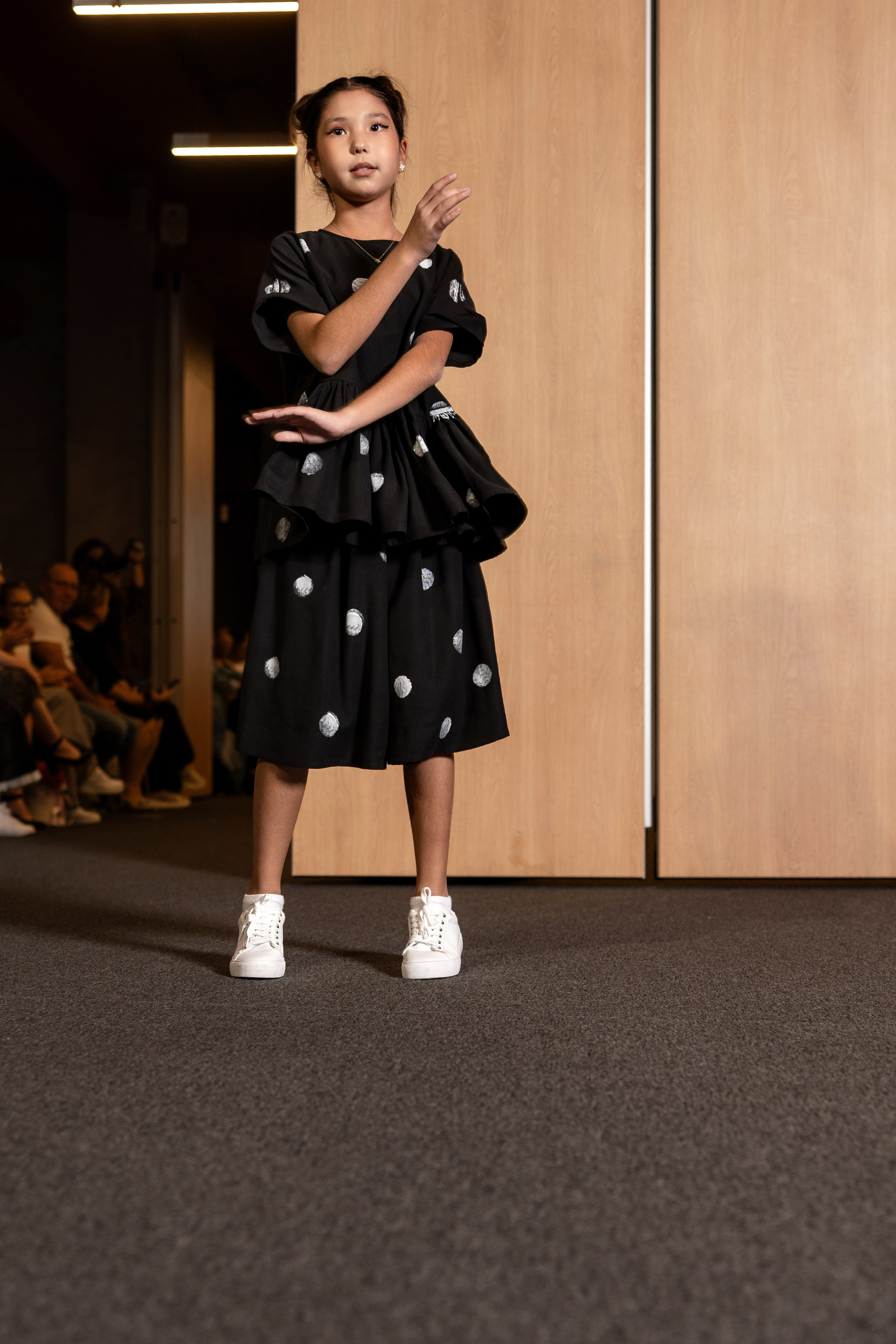 Brand Mila_R. Сайт Алматинского НЮ АРТ, будуар и фэшн фотографа Дениса Карпенко