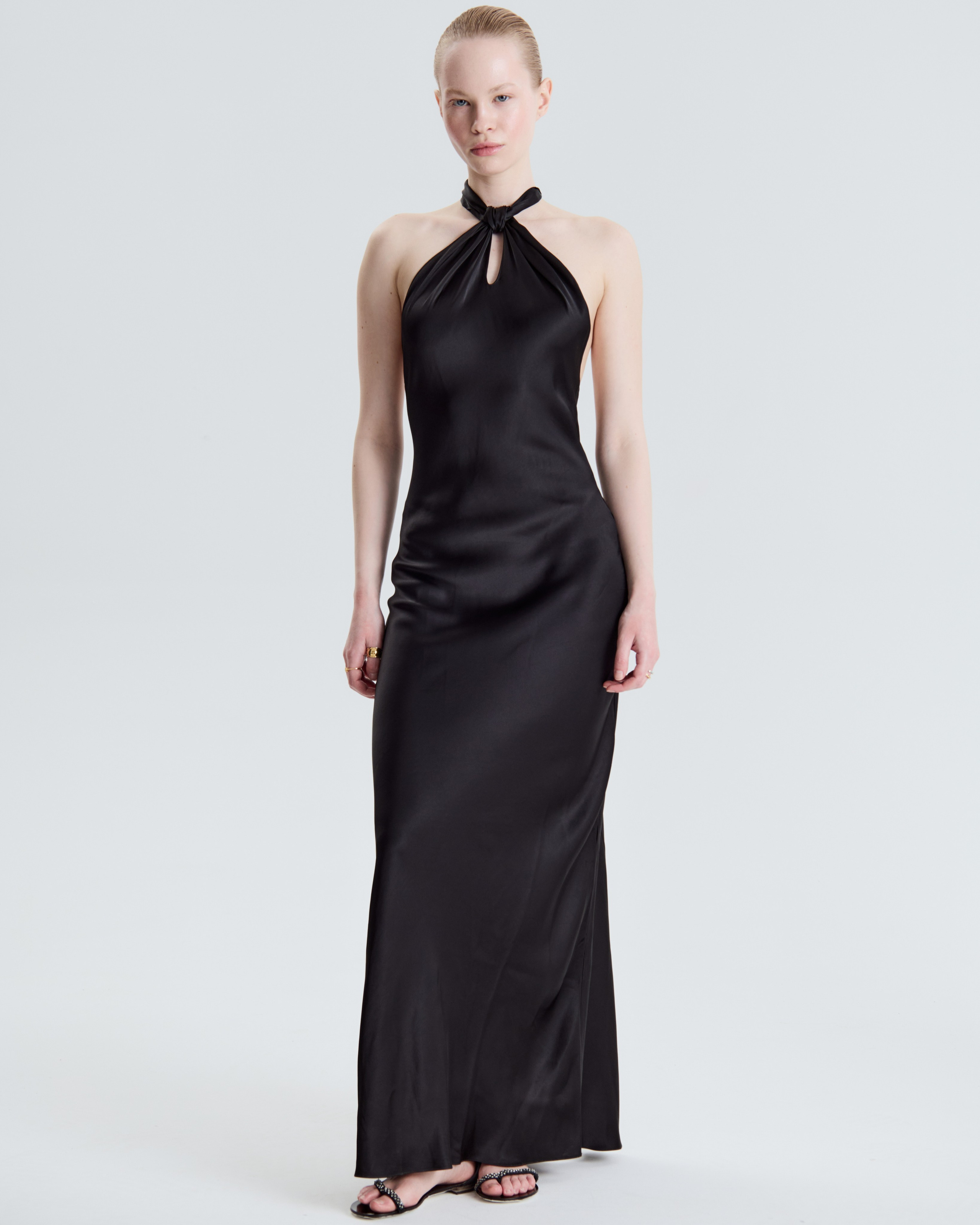 Room513. Фотограф и видеограф для брендов в Москве