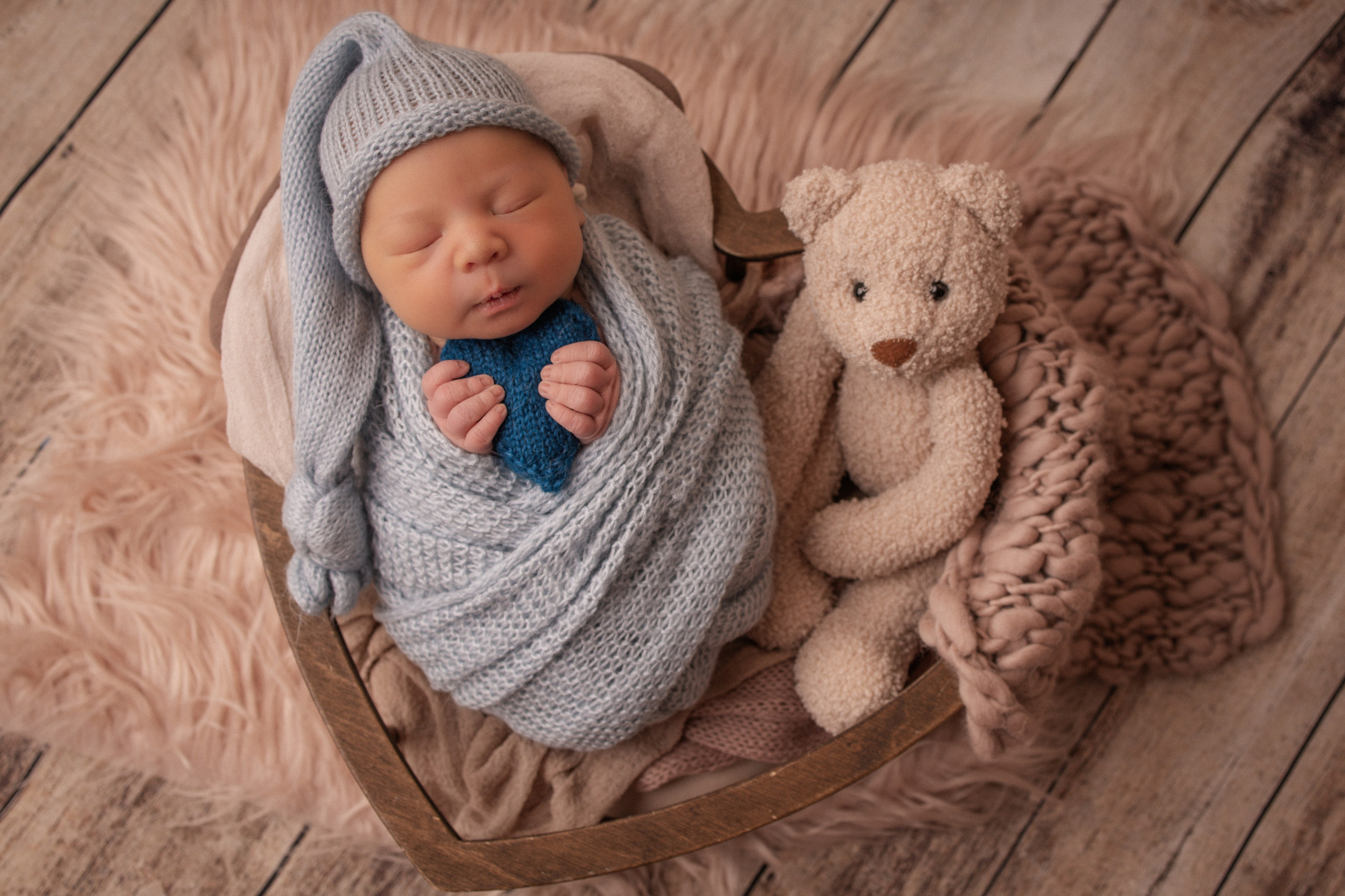 Первые дни. Фотослужба «Два Сердца»