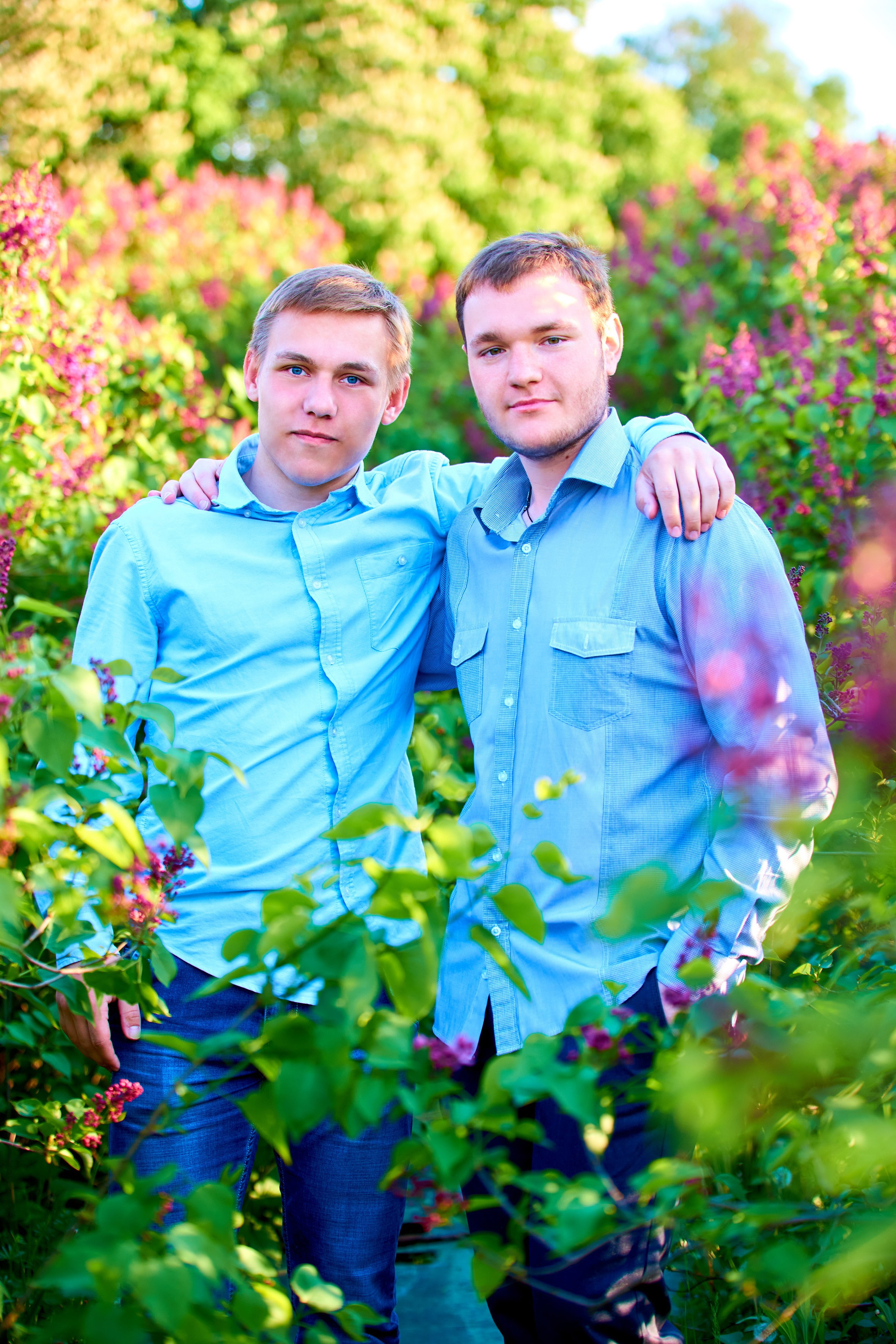 Весна 2023 в парке. 11 класс. Childrenfoto.ru