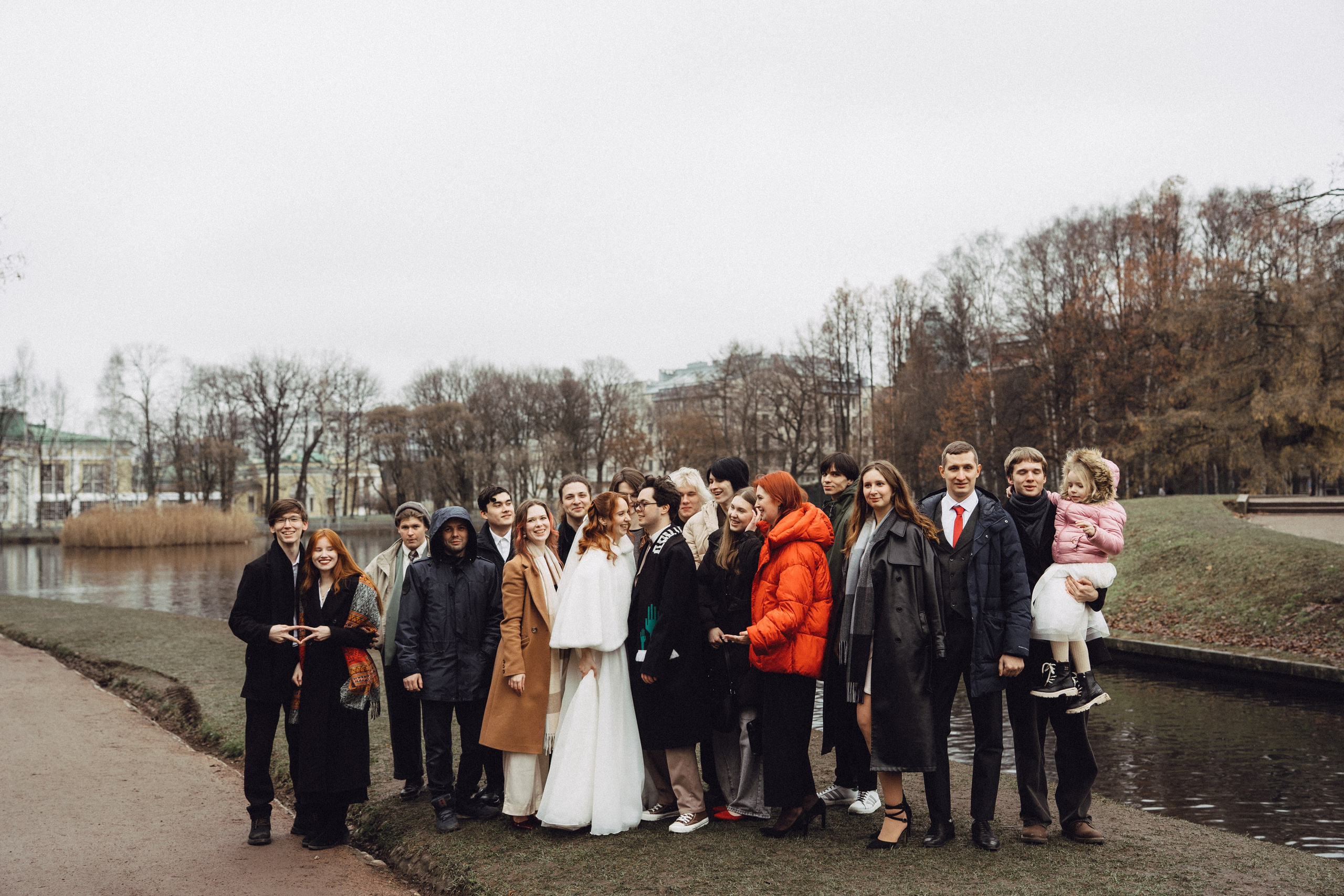 СВАДЕБНАЯ СЬЕМКА ВО ВТОРОМ ДВОРЦЕ С ГОСТЯМИ И ПРОГУЛКА В ТАВРИЧЕСКОМ САДУ. Профессиональный фотограф, Санкт-Петербург — Виктория Богомолова