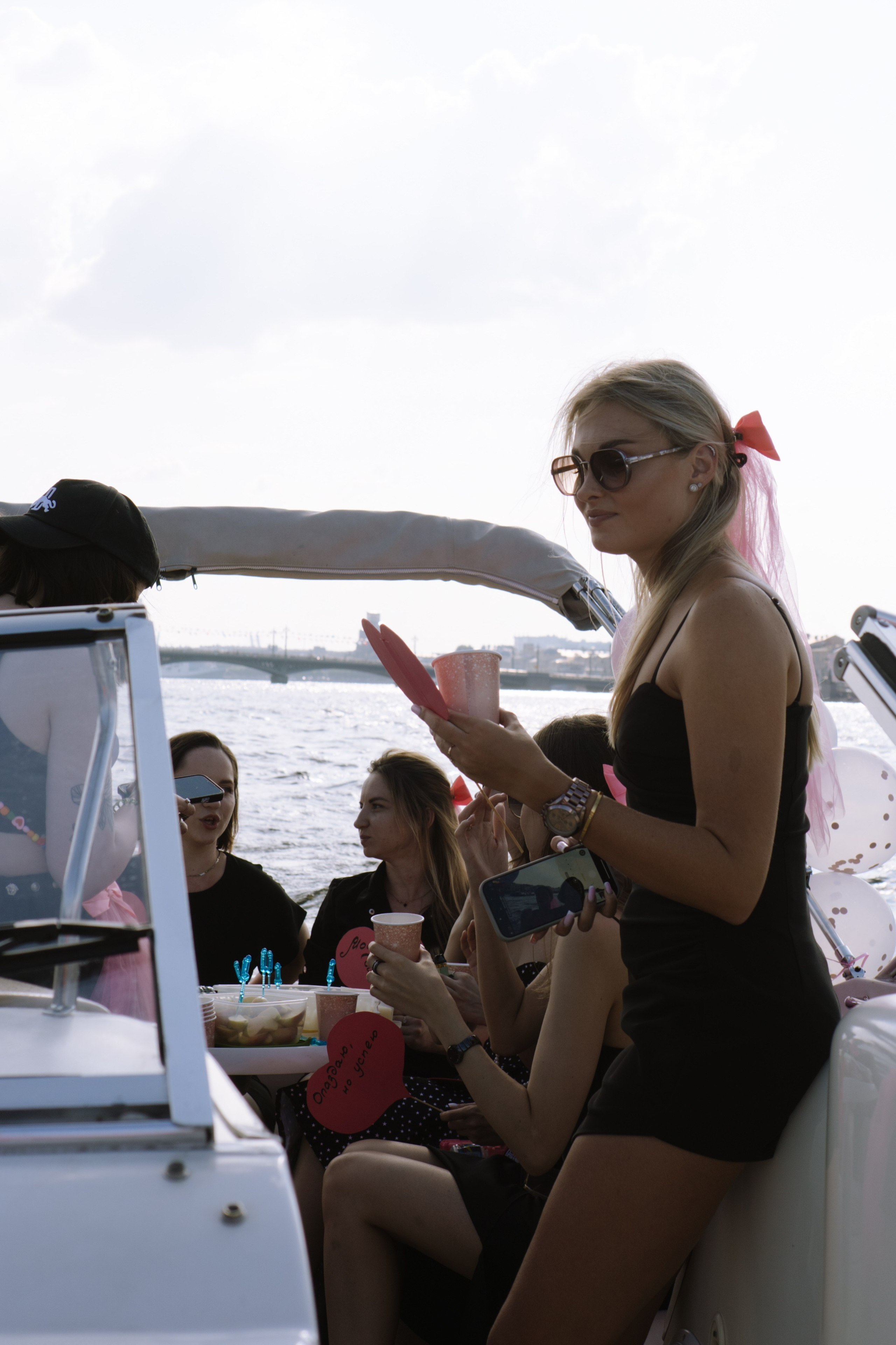 ДЕВИЧНИК НА КАТЕРЕ. Профессиональный фотограф, Санкт-Петербург — Виктория Богомолова