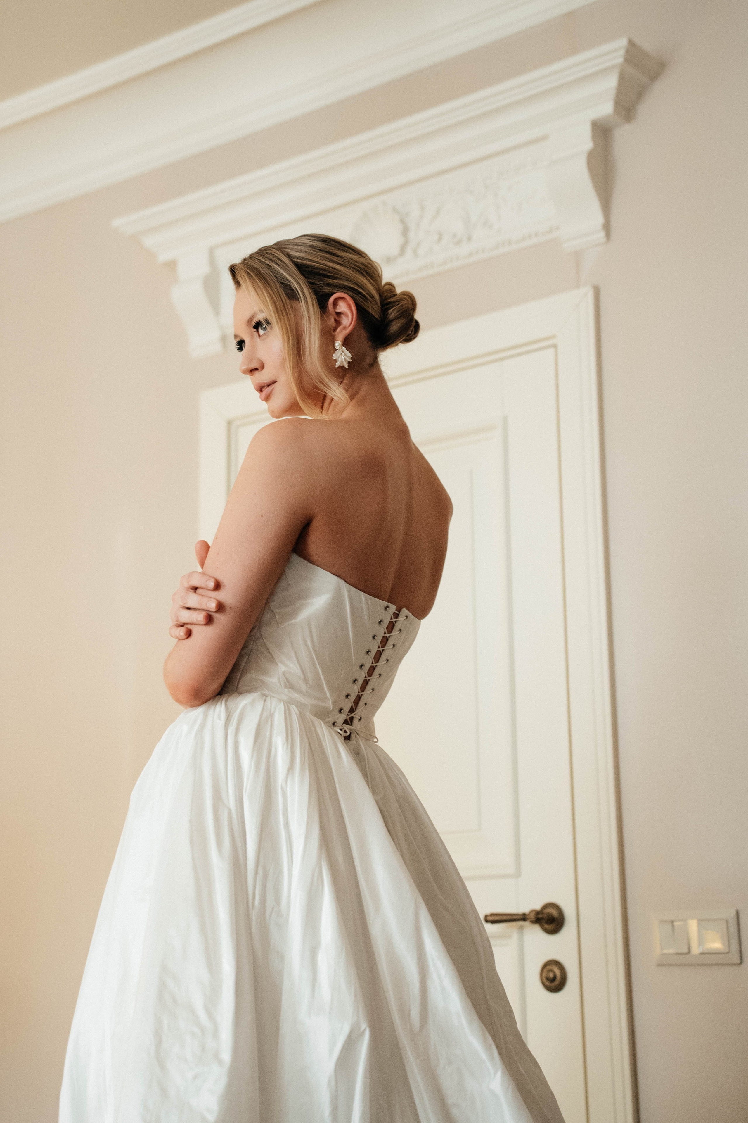 Алексей и Анастасия, творческая съемка в отеле Амбассадор. Свадебный фотограф Москва Александра Аверкова