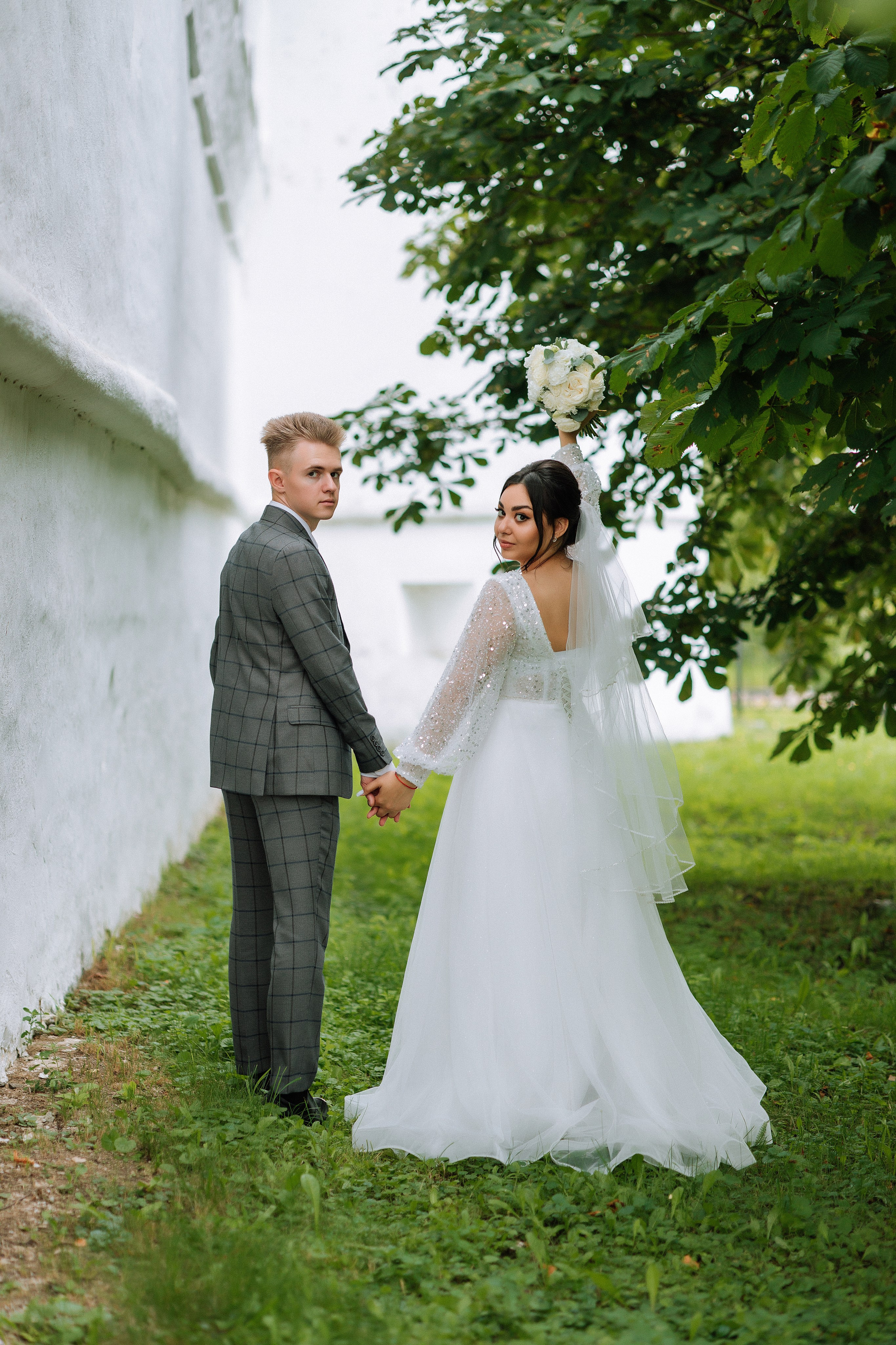 Свадебная фотосессия в Серпухове Дмитрия и Диноры. Выпускные альбомы в Серпухове