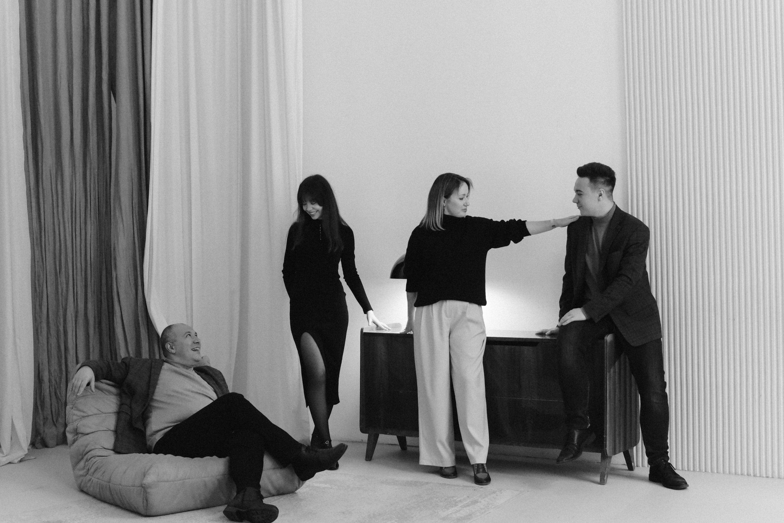 Молодые родители и взрослые дети. Фотограф Лола Волна, город Москва