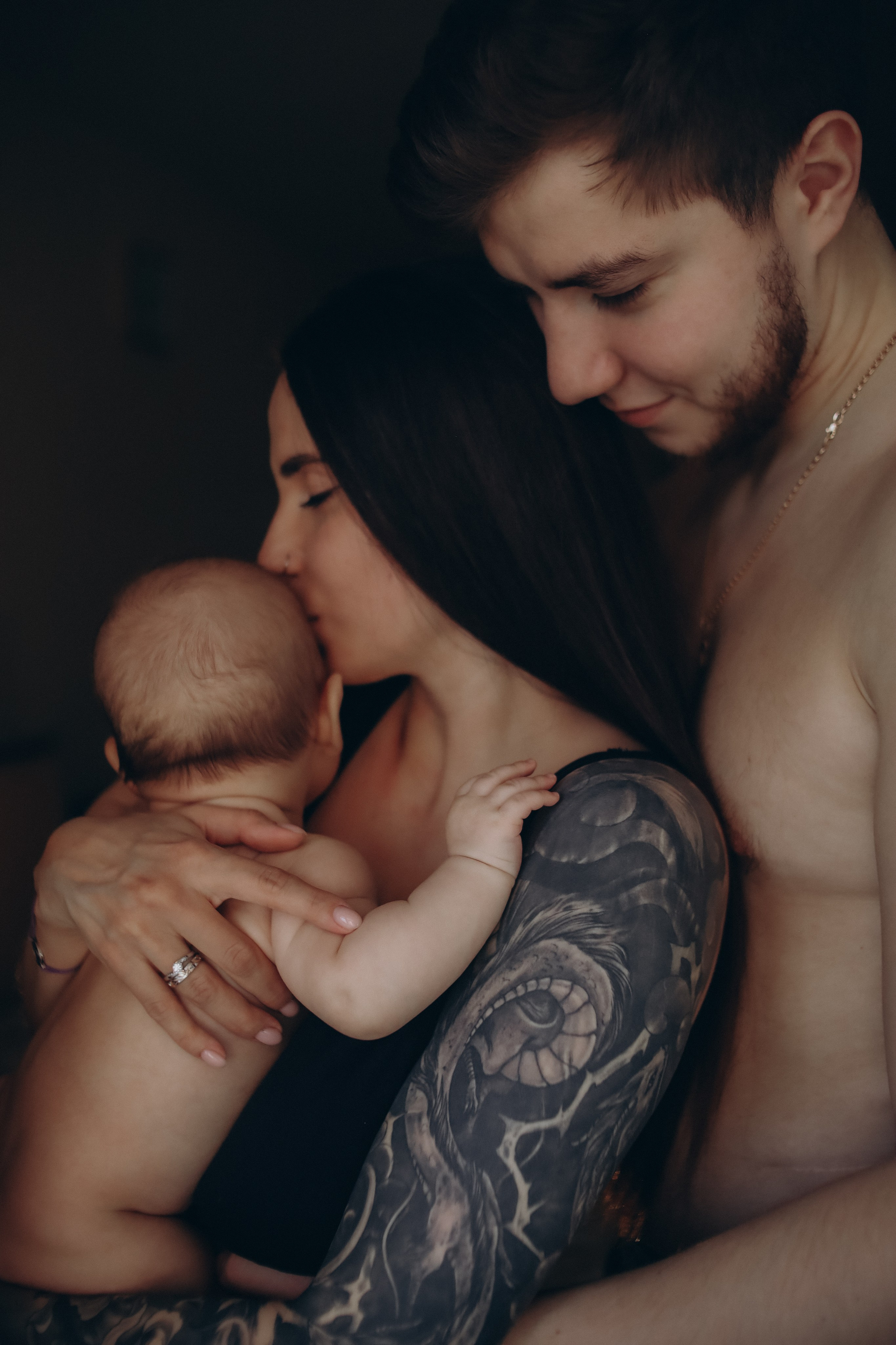 Мама, папа, я и 2 хвоста. Фотограф Новый Уренгой I Ньюборн I Фотограф материнства I ЯНАО