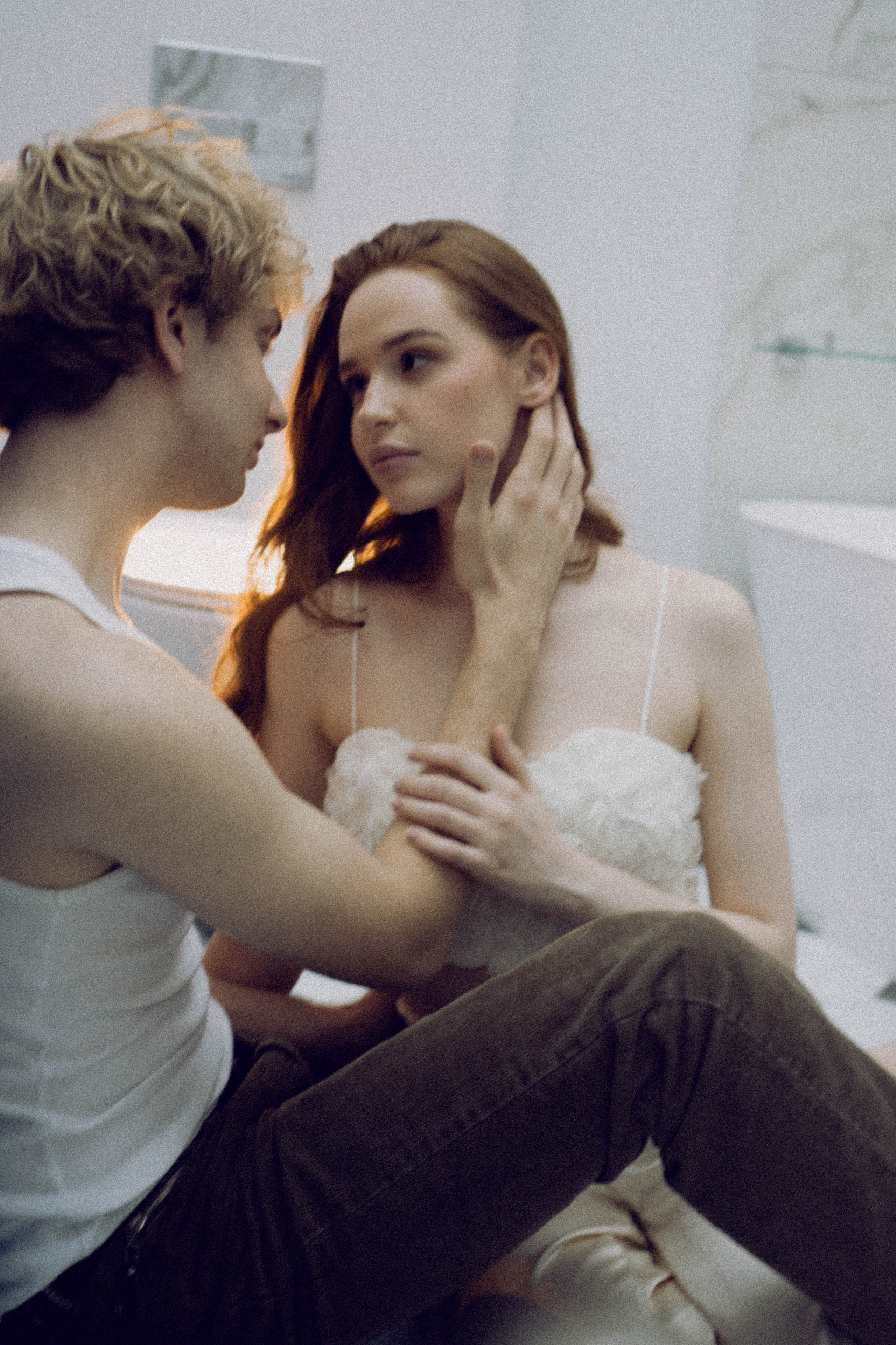 СВАДЕБНАЯ СЬЕМКА В ОТЕЛЕ. СБОРЫ ЖЕНИХА И НЕВЕСТЫ И ТАКЖЕ ТОР И ПОДГОТОВКА К ПРОГУЛКЕ. Профессиональный фотограф, Санкт-Петербург — Виктория Богомолова