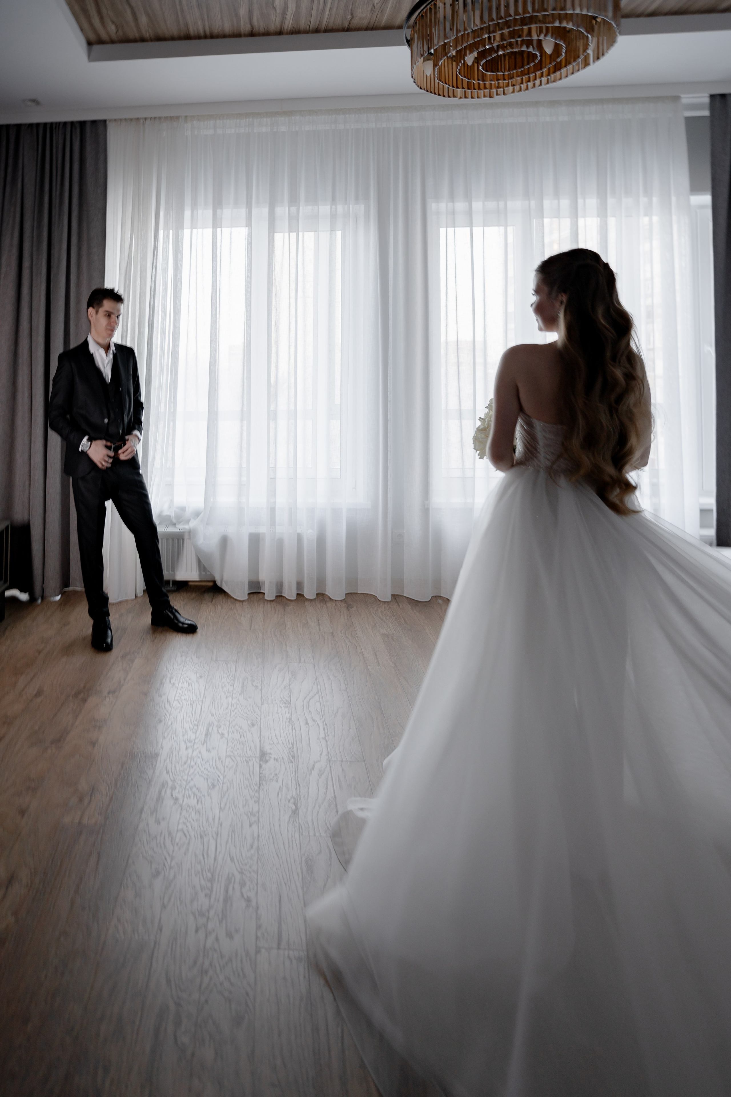 СВАДЕБНАЯ СЬЕМКА СБОРОВ В ОТЕЛЕ И ВЫЕЗД НА ЦЕРЕМОНИЮ (СНЯТО В СИБИРЕ В НИЖНЕВАРТОВСКЕ). Профессиональный фотограф, Санкт-Петербург — Виктория Богомолова