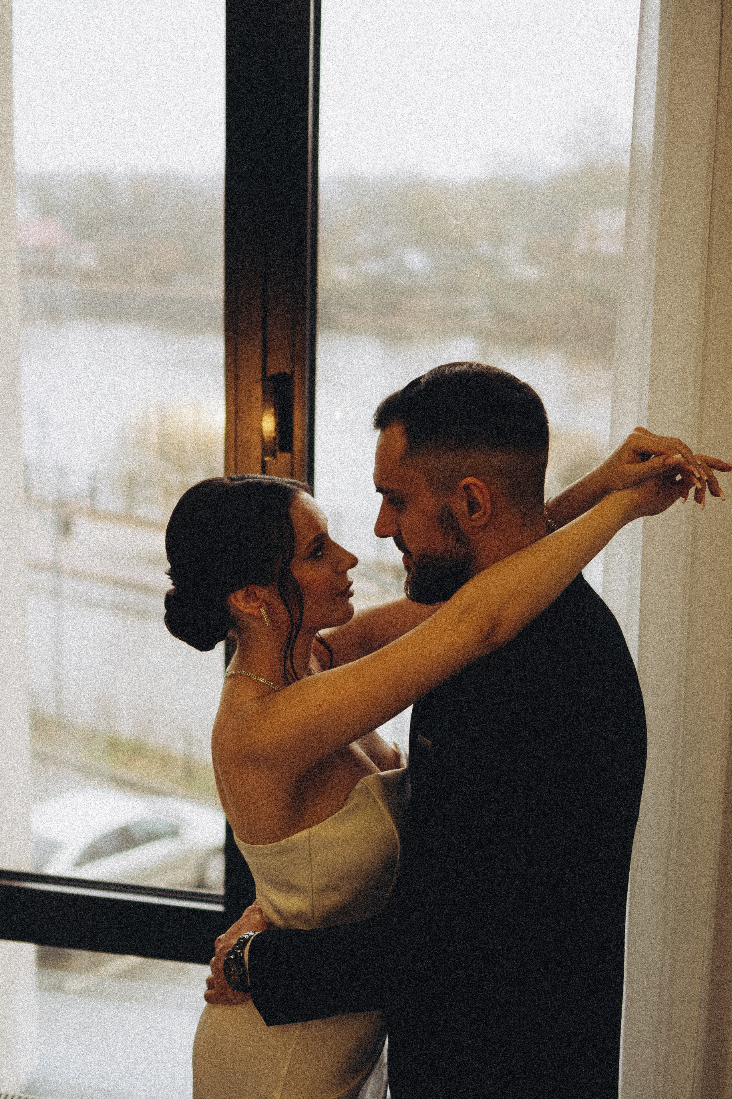 СВАДЕБНАЯ СЬЕМКА СБОРОВ ЖЕНИХА И НЕВЕСТЫ В ОТЕЛЕ И ТАКЖЕ ФОТОСЕССИИЯ В ОТЕЛЕЕ МЕГАПОЛИС БРЯНСК. Профессиональный фотограф, Санкт-Петербург — Виктория Богомолова