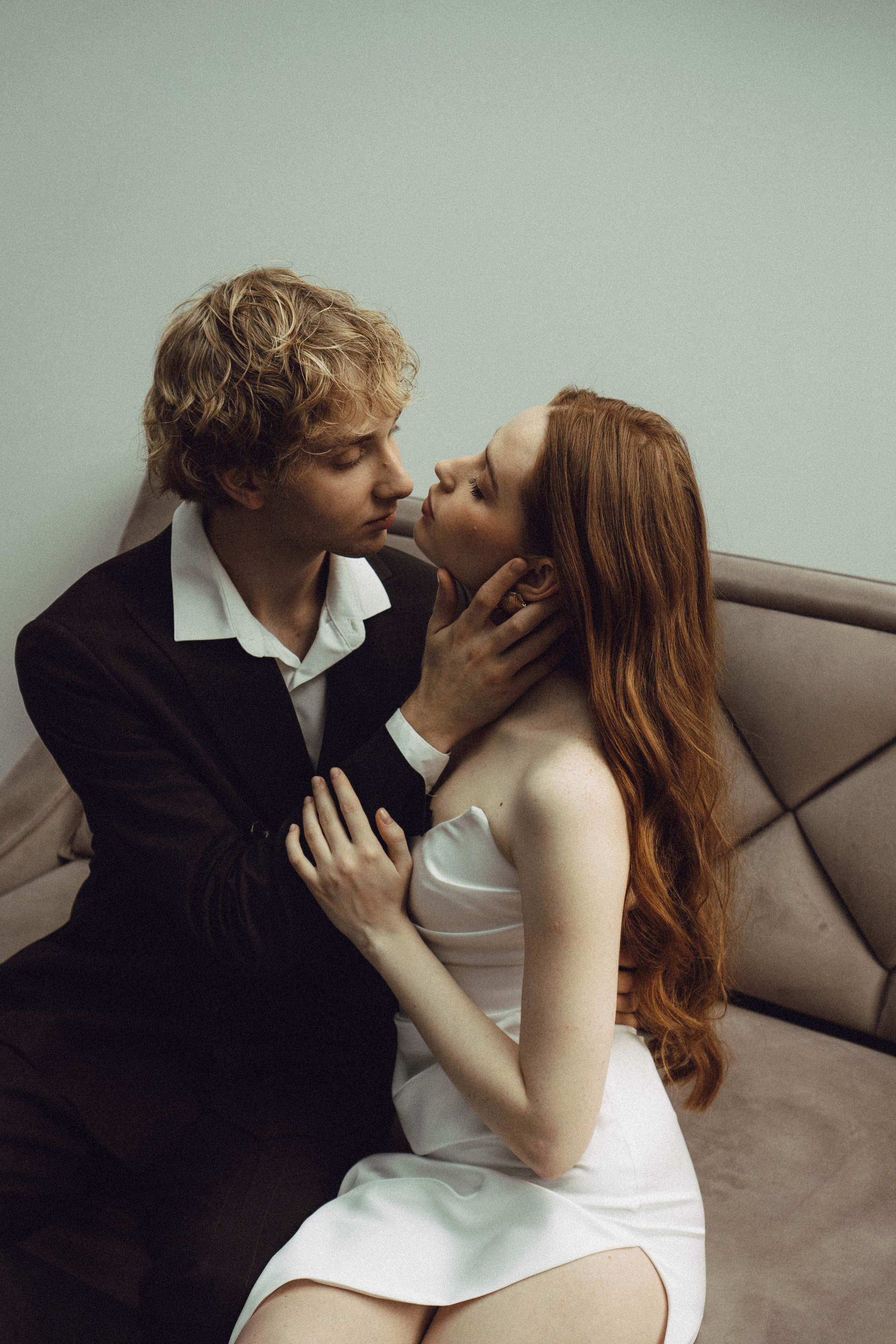 СВАДЕБНАЯ СЬЕМКА В ОТЕЛЕ. СБОРЫ ЖЕНИХА И НЕВЕСТЫ И ТАКЖЕ ТОР И ПОДГОТОВКА К ПРОГУЛКЕ. Профессиональный фотограф, Санкт-Петербург — Виктория Богомолова