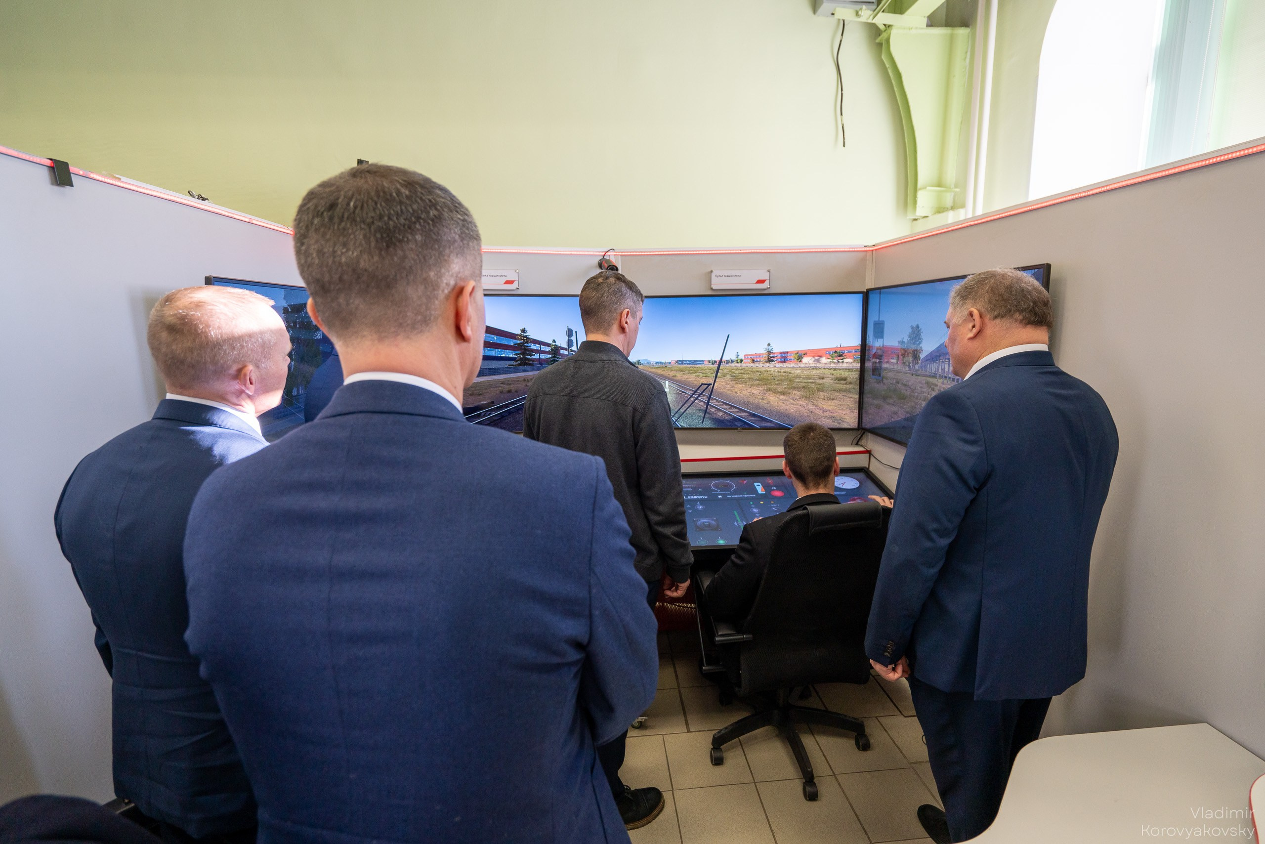 Открытие лабораторий. Фотограф Владимир Коровяковский