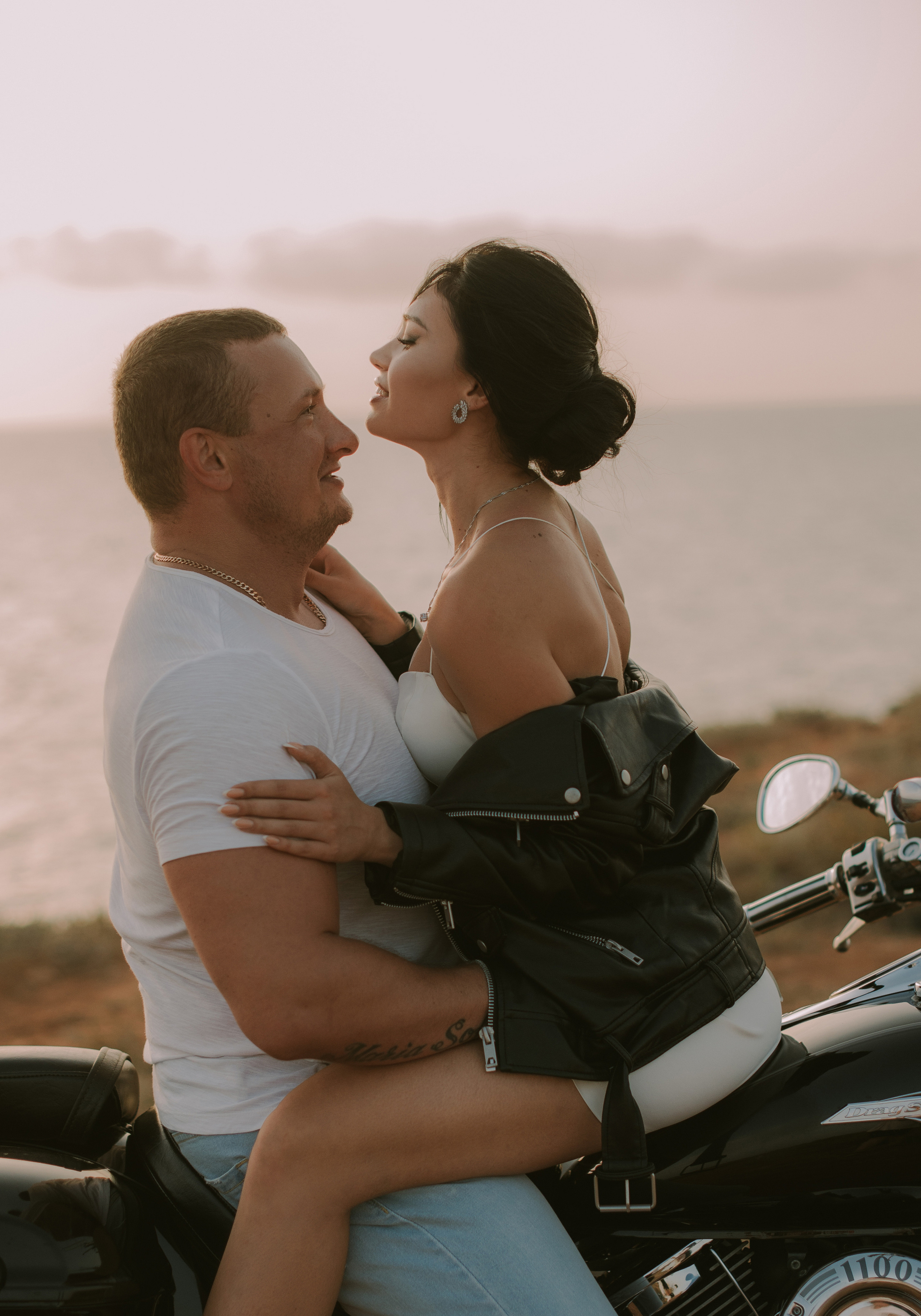 Закат для двоих. Свадебный, женский, семейный фотограф в Севастополе Юлия Мошенко