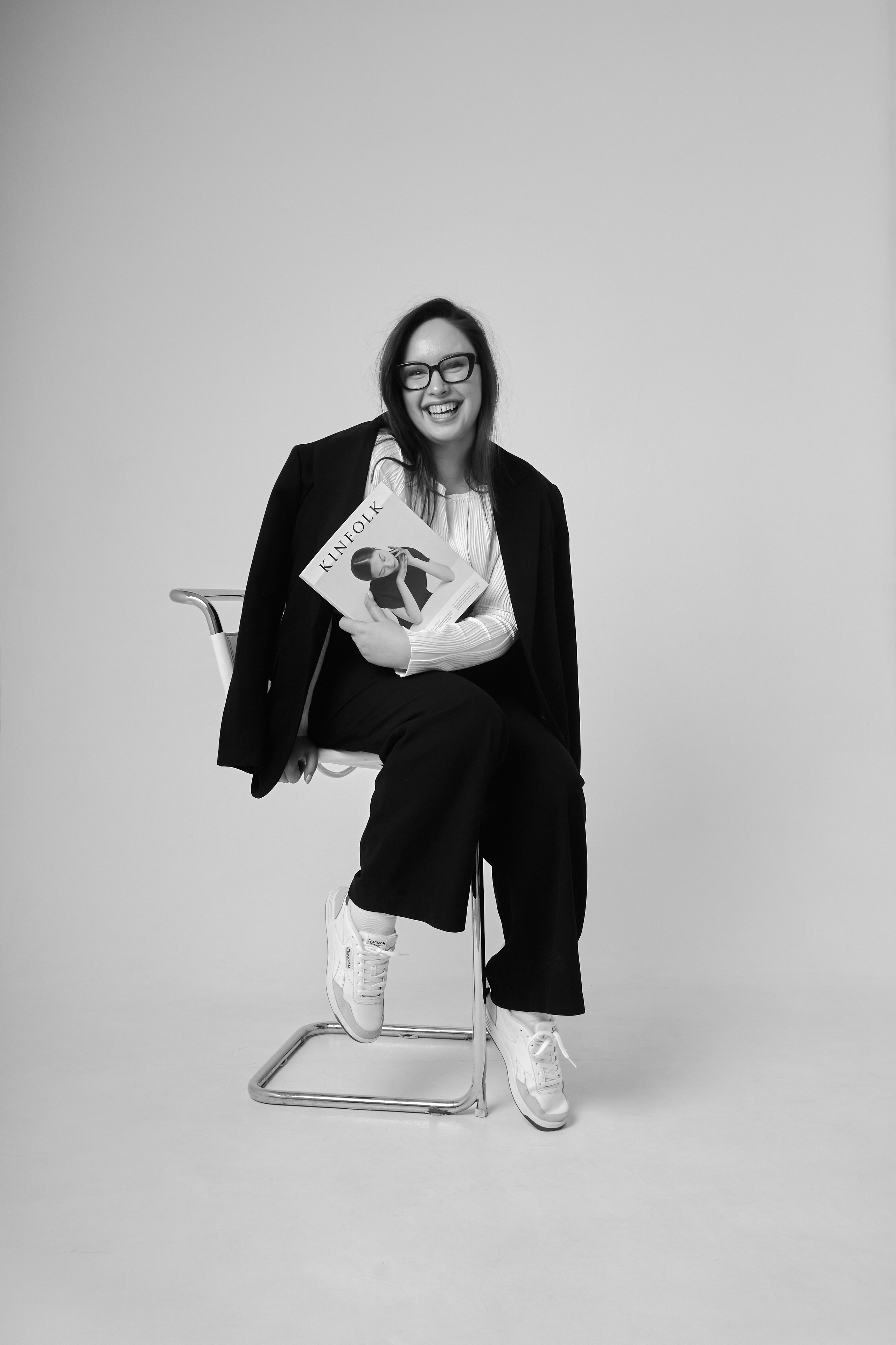 Идея для фото девушки в студии