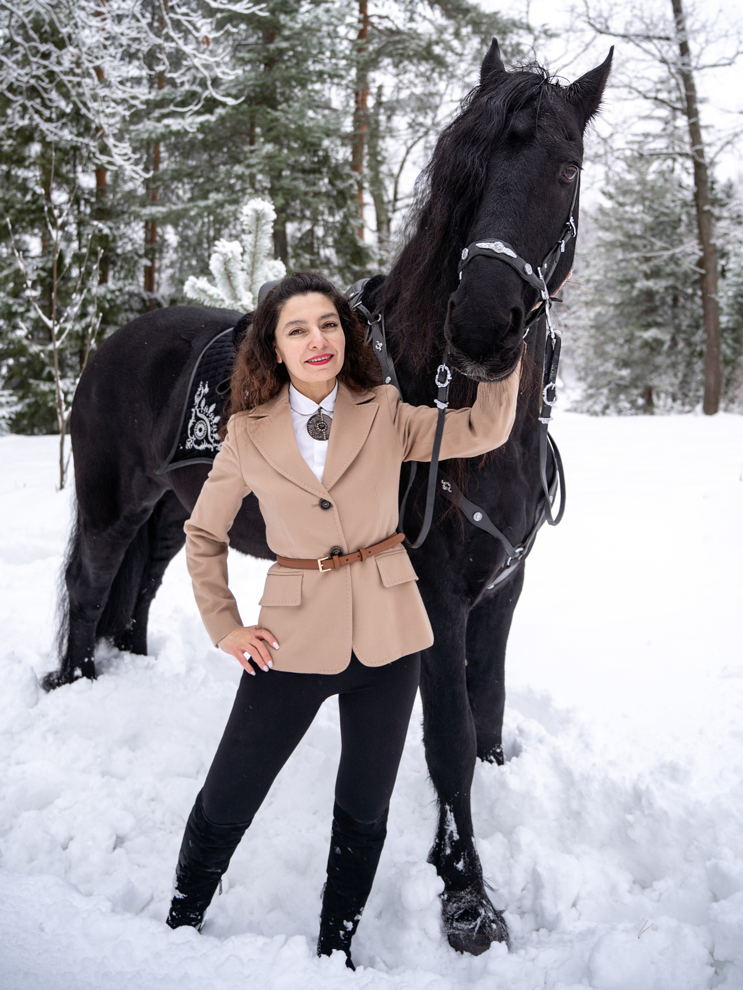 Лошадки зима. Фотограф Зинаида Евдокимова