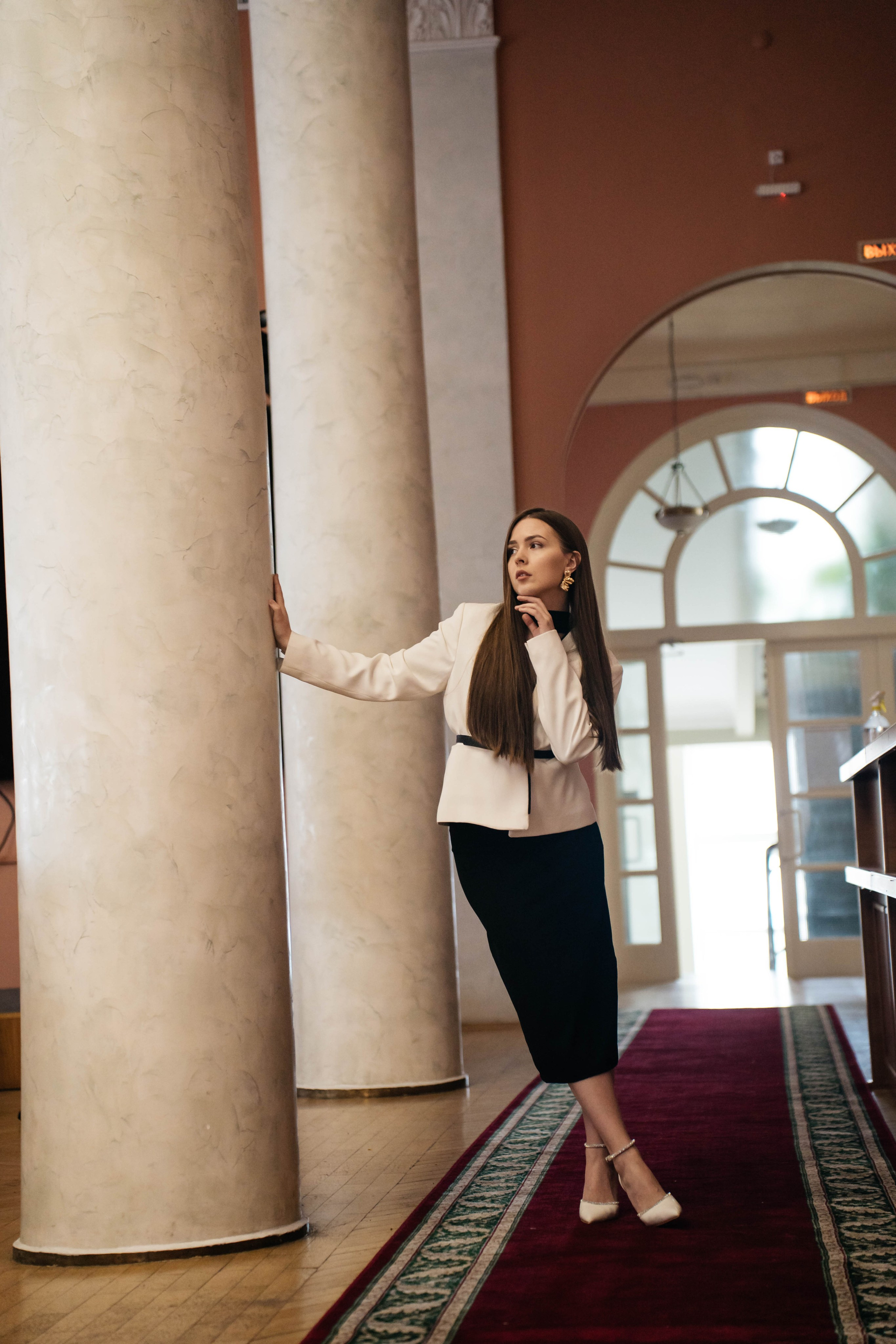 В библиотеке. Видеограф и Фотограф в Челябинске Ксения и Владимир Рюмины
